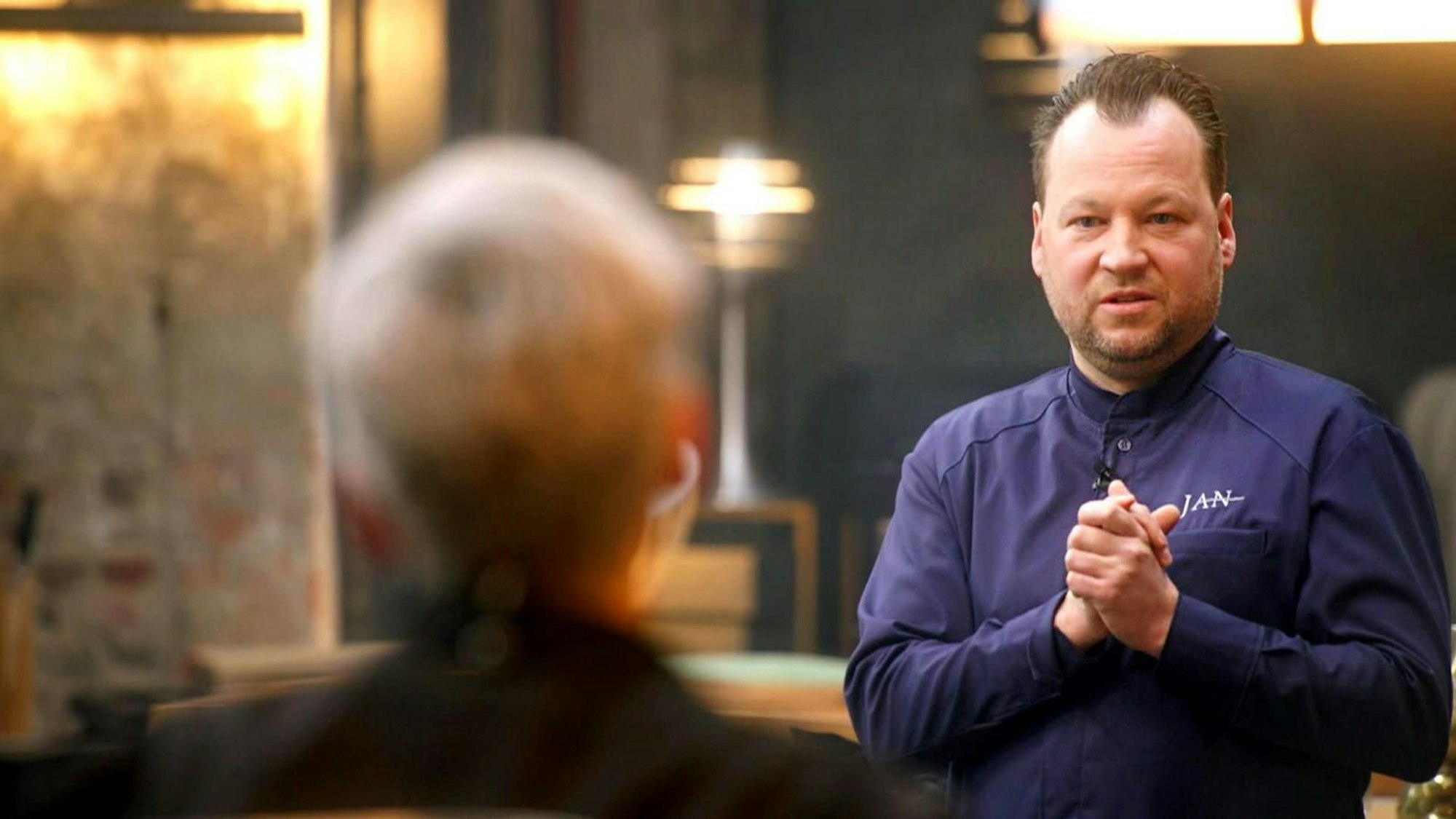 Zwei Gerichte waren für Juror und Sternekoch Jan Hartwig „am Thema vorbei“. (Bild: RTL)