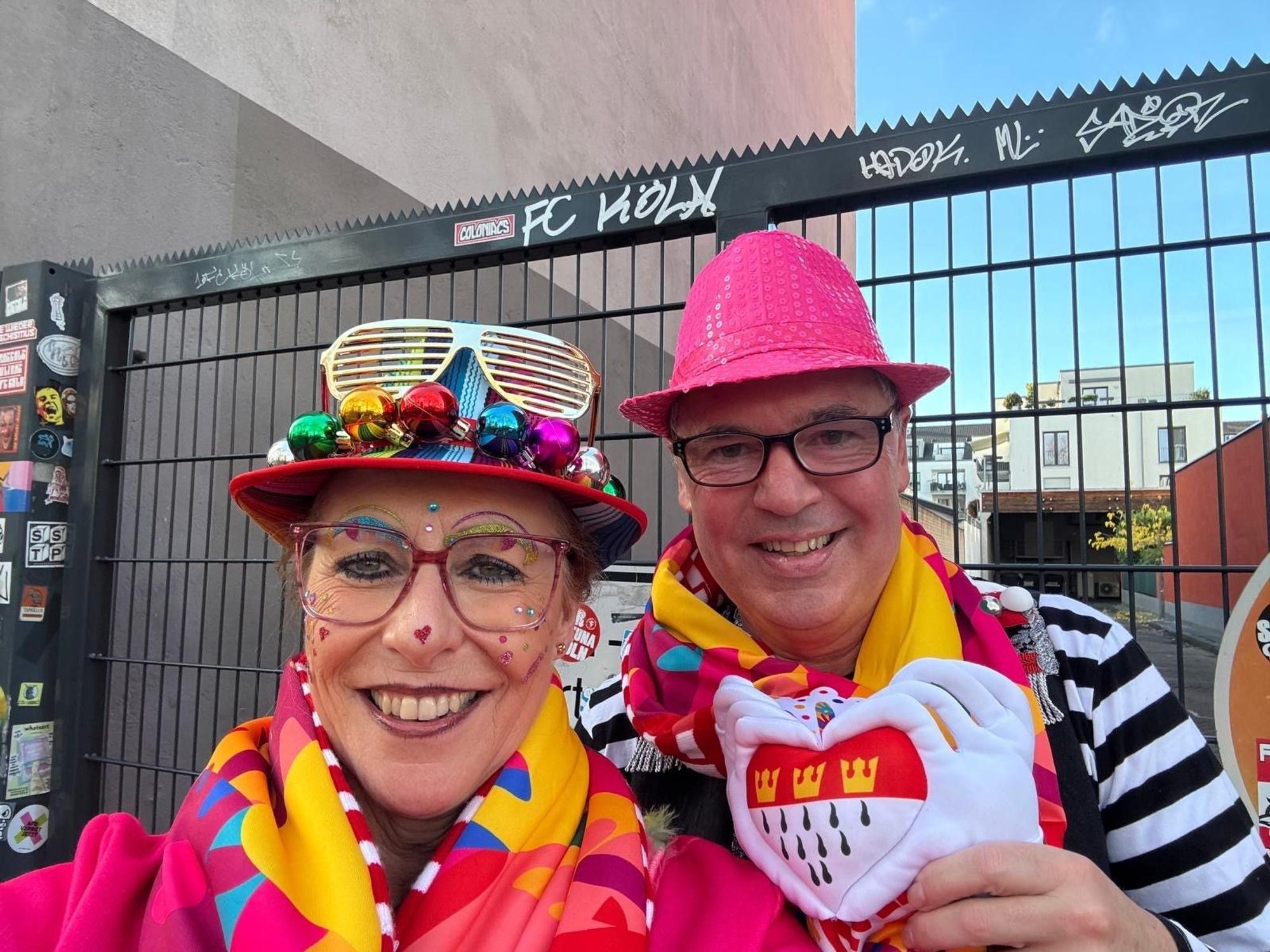 Andreas Rettig mit Cordula Rettig im Karneval.