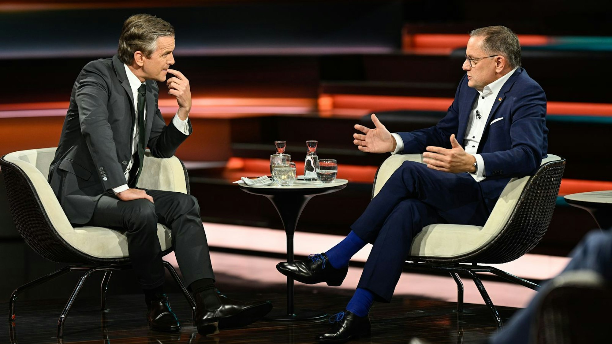 Bei „Markus Lanz“ erläuterte Tino Chrupalla, dass Russland keine Gefahr für Deutschland darstelle. (Bild: ZDF / Markus Hertrich)