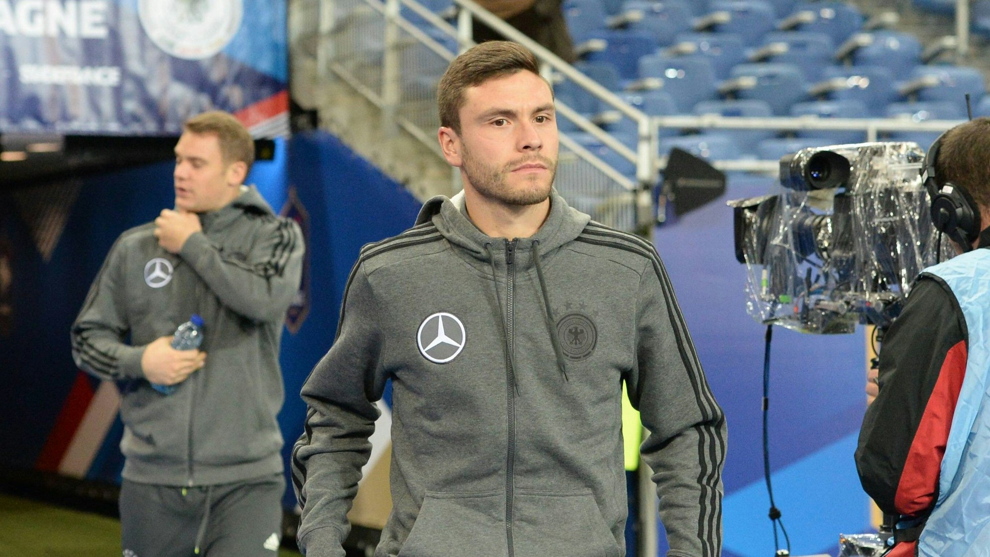 Jonas Hector vor dem Länderspiel zwischen Frankreich und Deutschland im Stade de France.