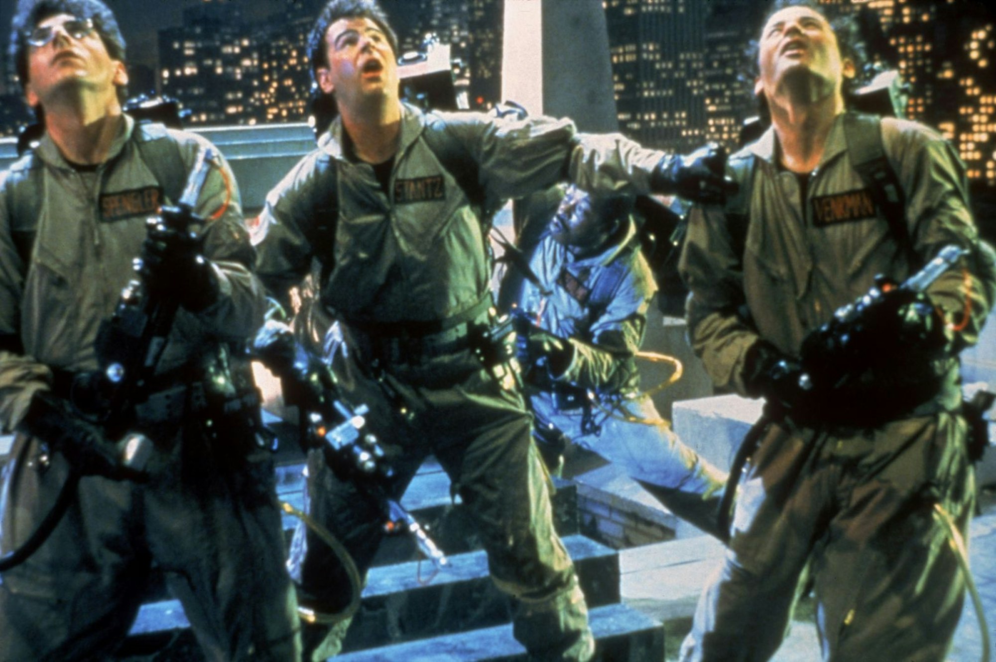 In den erfolgreichen „Ghostbusters“-Filmen waren eine ganze Reihe von Kultkomikern der 1980-er zu sehen, darunter (von links) Harold Ramis, Dan Aykroyd und Bill Murray. (Bild: Sony Pictures)