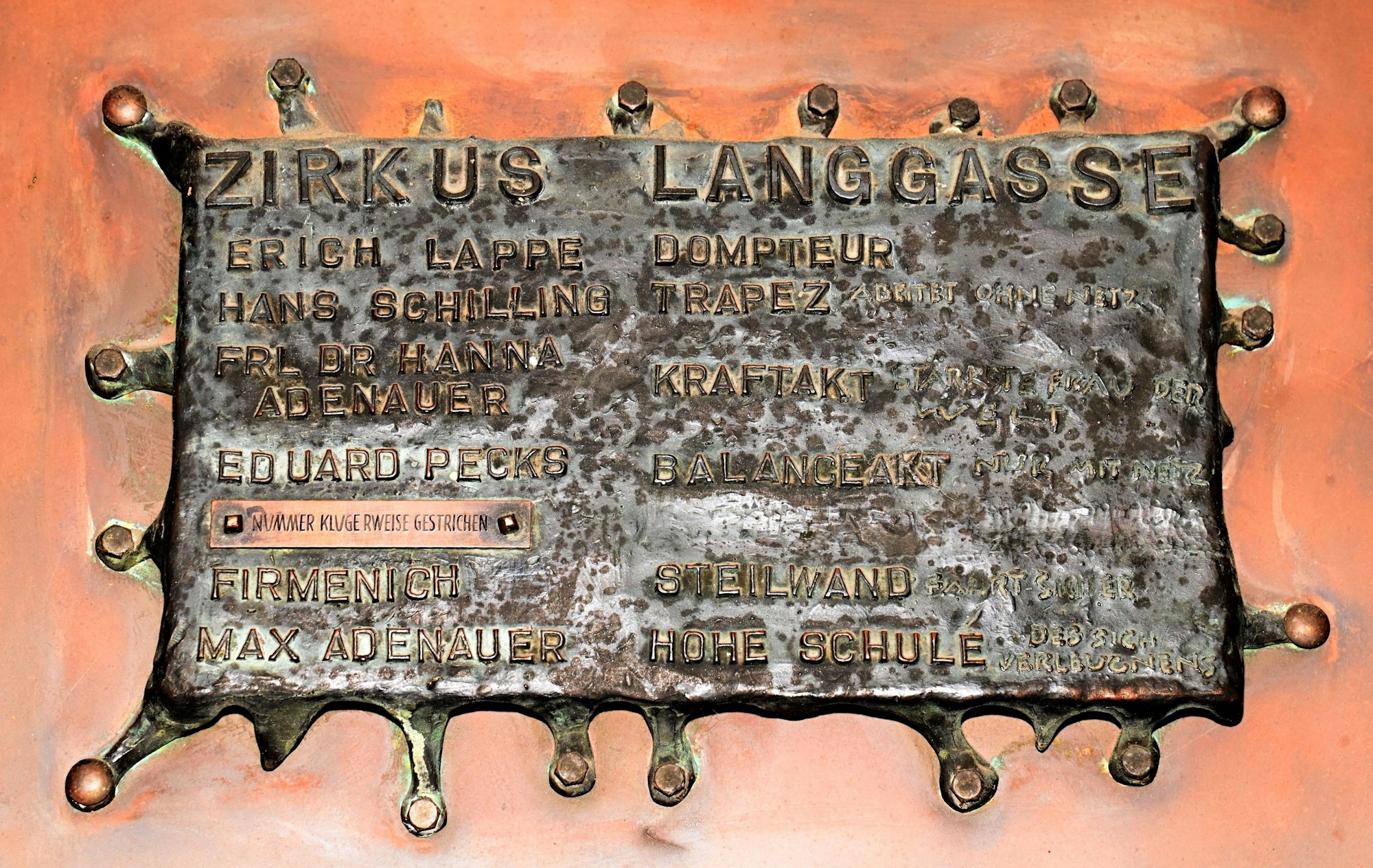 23.10.2025 köln. Die verrückte Geschichte des Wohnhauses in der Schwalbengasse 2a. Foto: Alexander Schwaiger