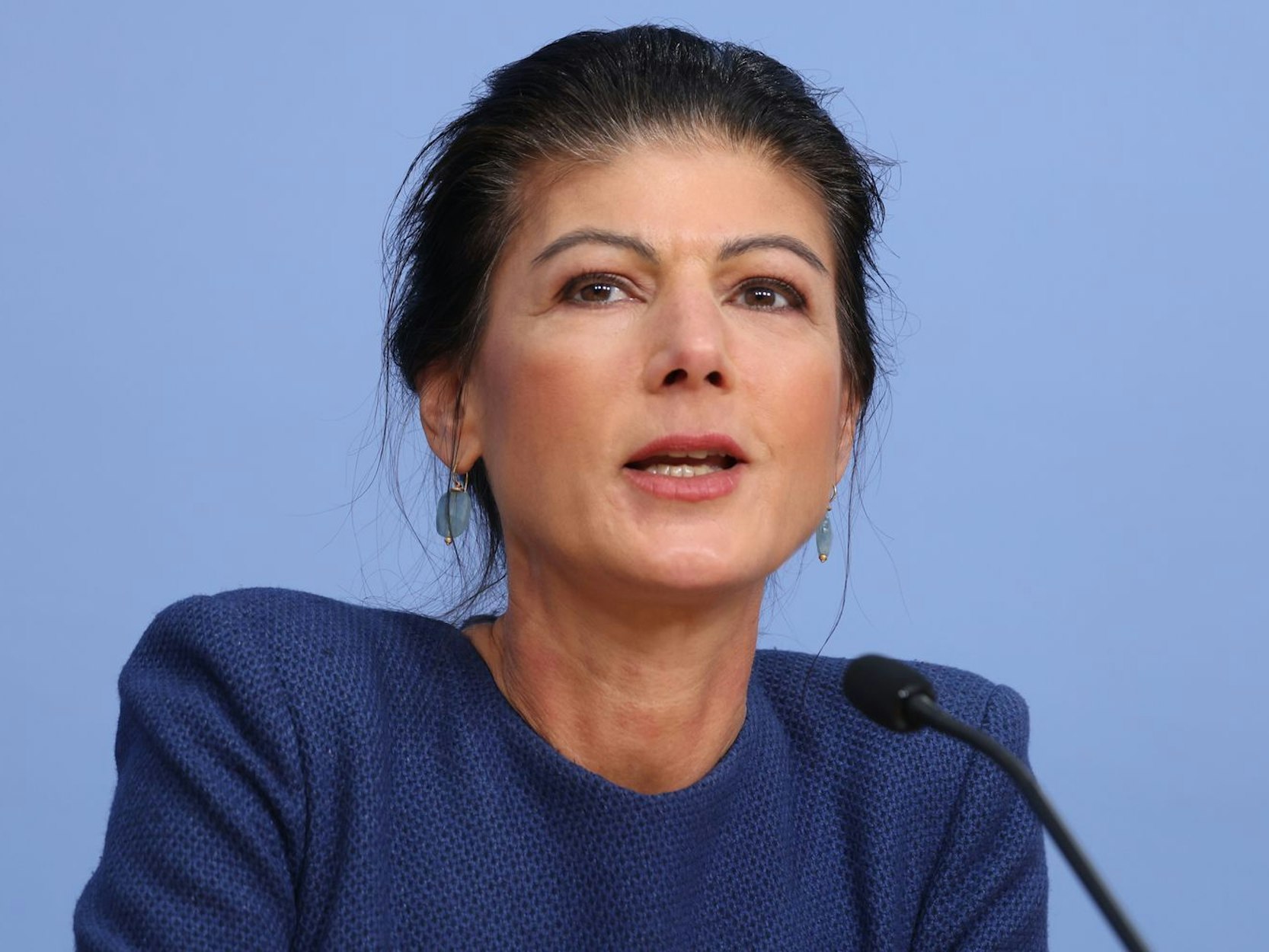 „Wir haben schon einen wahnsinnigen Meinungsdruck“, glaubt Sahra Wagenknecht. (Bild: 2025 Getty Images/Sean Gallup)