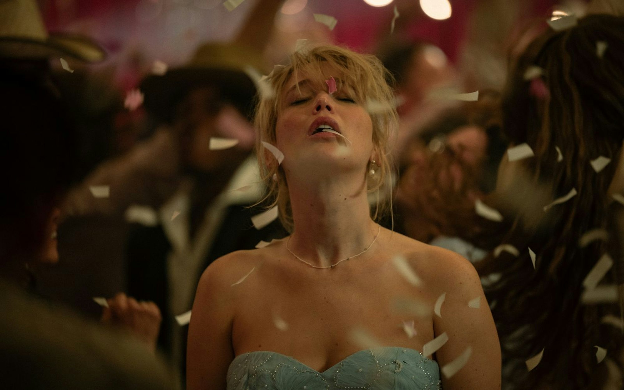 In Cannes stellte Lawrence ihren neuen Film vor, den sie mitproduziert hat und in dem sie die Hauptrolle spielt: „Die My Love“ dreht sich um eine frisch gebackene Mutter, die zunächst eine postpartale Depression und dann eine Psychose entwickelt. (Bild: MUBI/Kimberly French)