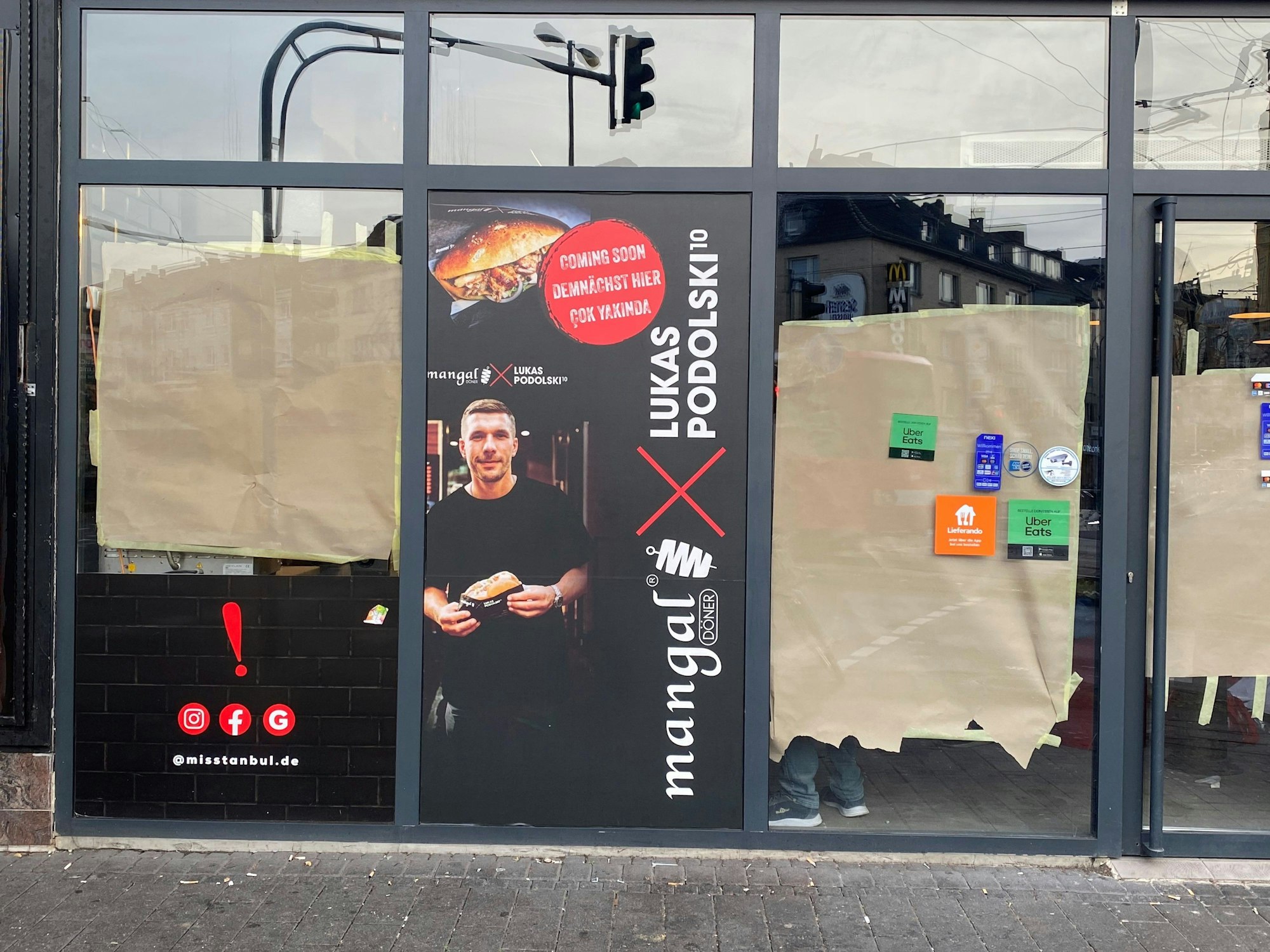 Außenansicht eines Ladenlokals in Ehrenfeld.