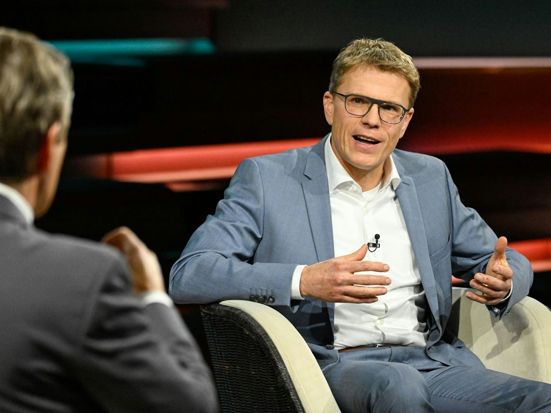 Migrationsforscher Daniel Thym warnte in Bezug auf den Krieg im Sudan vor einem weiteren Flüchtlingsstrom. (Bild: ZDF / Markus Hertrich)