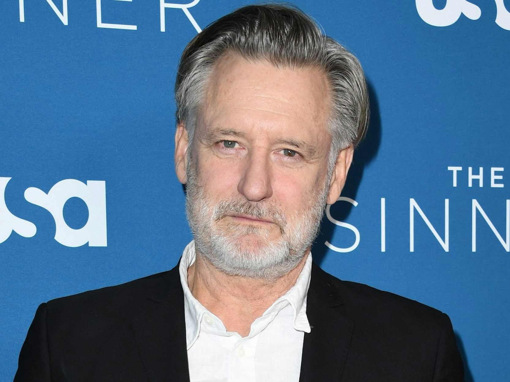 Bill Pullman war zuletzt in den Serien „The Sinner“ und „Halston“ zu sehen. (Bild: Jon Kopaloff/Getty Images)