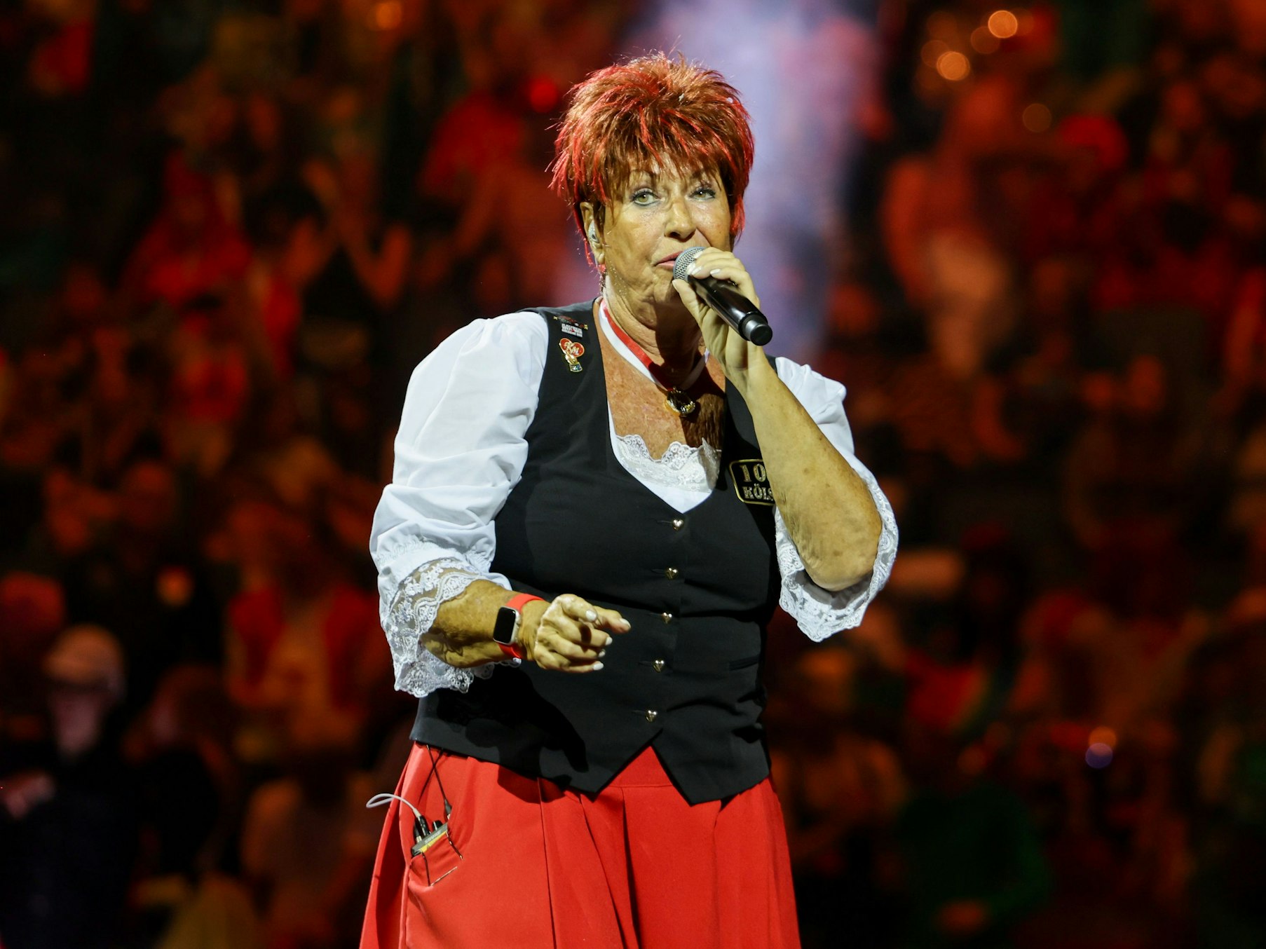 Marita Köllner bei ihrem Auftritt in der Lanxess-Arena.
