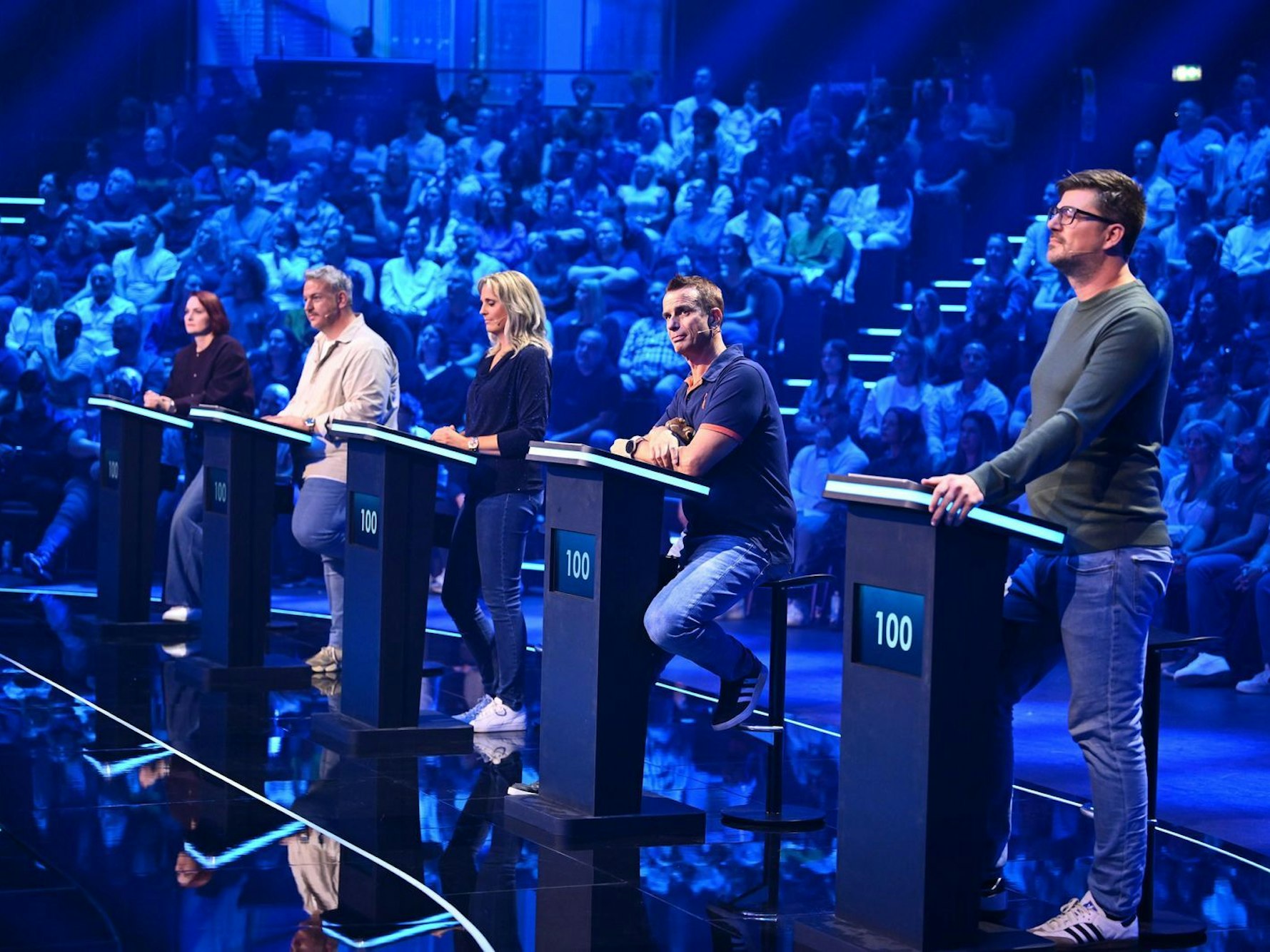 Fünf Kandidaten wollten zeigen, dass sie alleine schlauer sind als Stefan Raab und Elton im Team. Das klappte nur bedingt. (Bild: RTL/Raab Entertainment/Willi Weber)