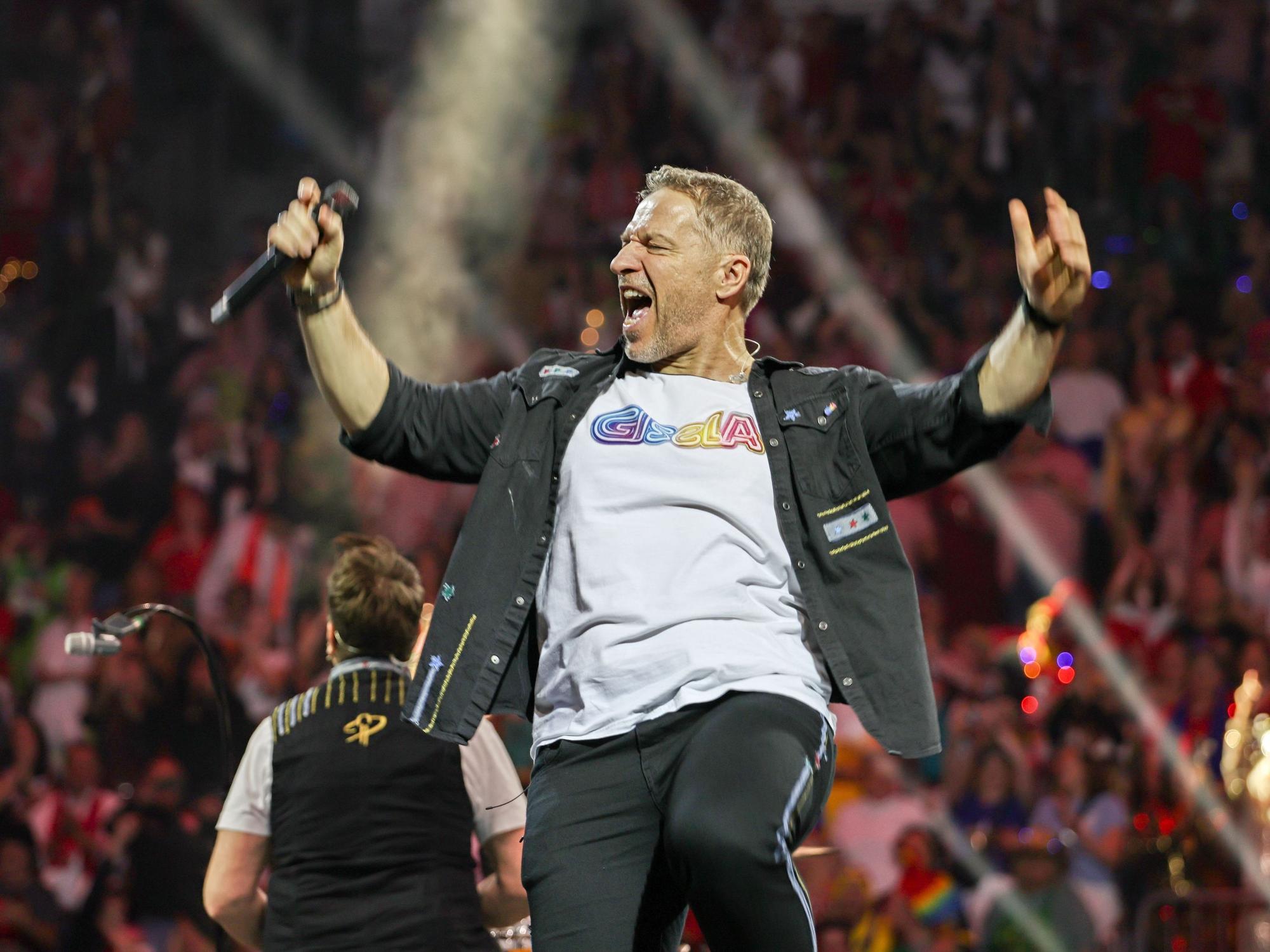 Die Höhner bei ihrem Auftritt in der Lanxess-Arena.