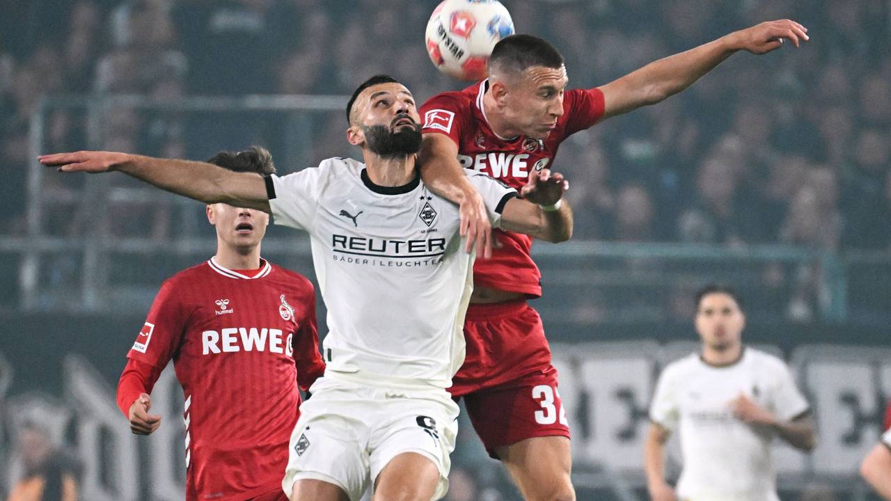 Kristoffer Lund im Kopfball-Duell mit Honorat