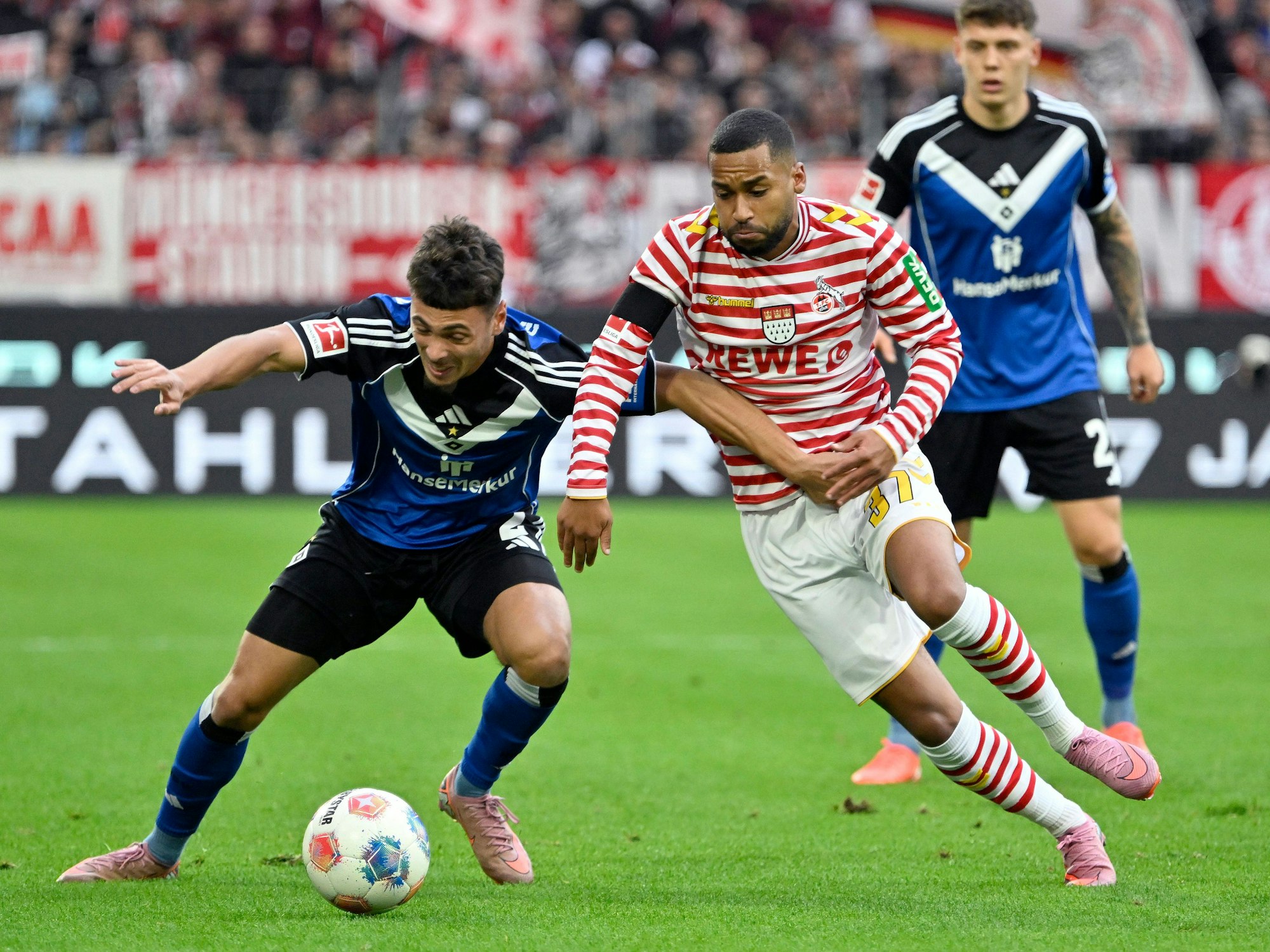 Linton Maina im Spiel gegen den HSV