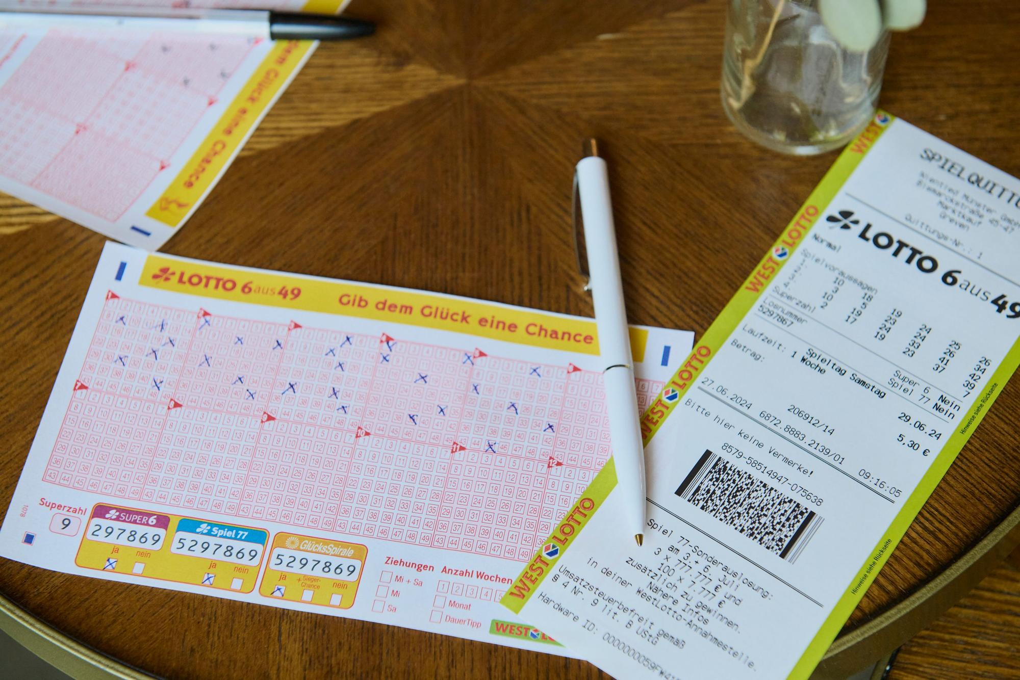 Millionen-Treffer in NRW: Ein Lottospieler aus dem Raum Bochum traf am vergangenen Samstag (15. November) den zweiten Rang bei LOTTO 6aus49 und wird damit zum Millionär.