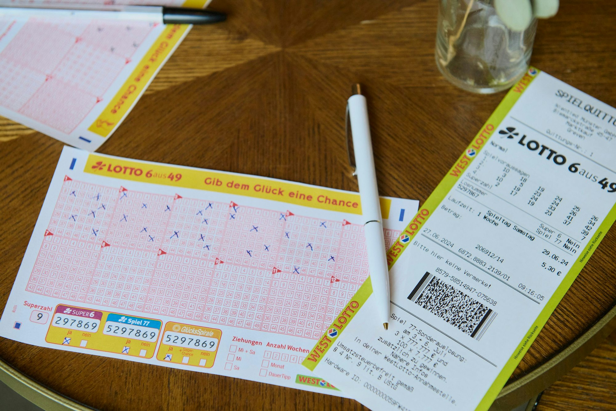 Millionen-Treffer in NRW: Ein Lottospieler aus dem Raum Bochum traf am vergangenen Samstag (15. November) den zweiten Rang bei LOTTO 6aus49 und wird damit zum Millionär.