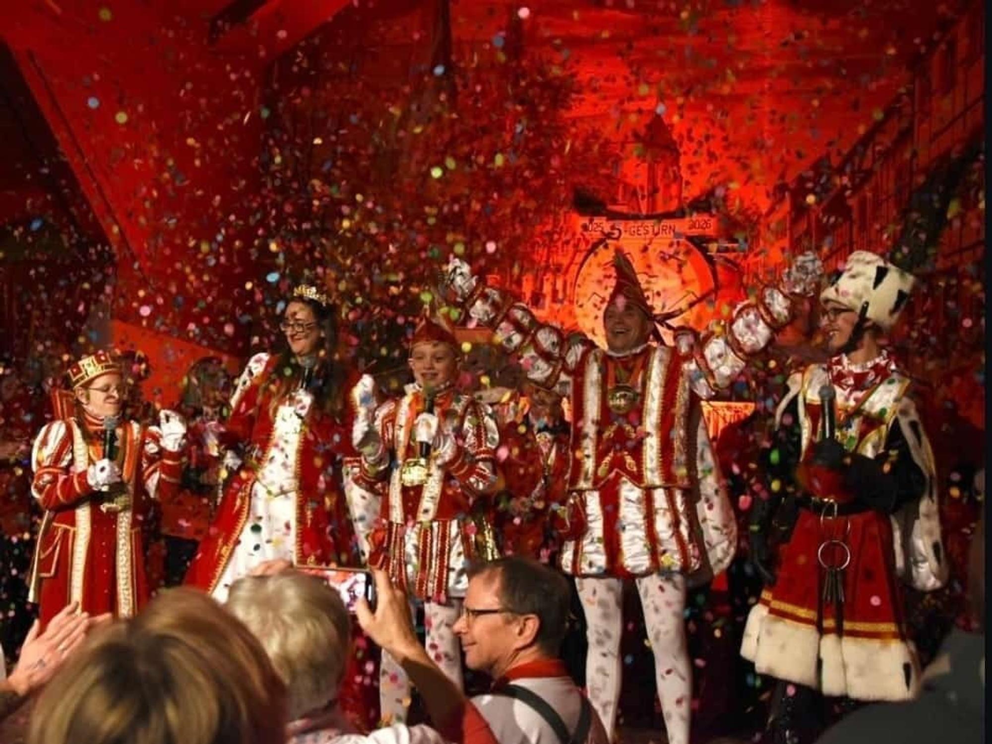 Das Fünfgestirn der KG Greesberger bei der Proklamation.