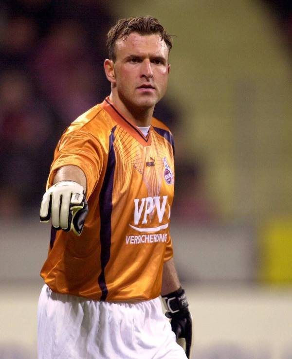 Markus Pröll im Tor des 1. FC Köln im Jahr 2002.