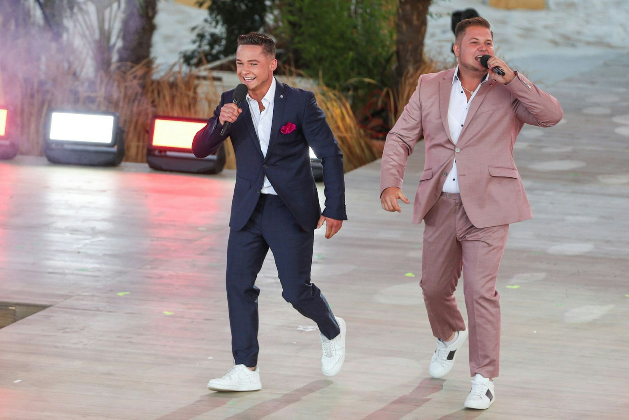 Kein Erfolg als Solo-Künstler: Mit seinem Bruder Gianni (links) bildet DSDS-Gewinner Harry Laffontien mittlerweile das Schlager-Duo Laffontien Brothers. (Bild: IMAGO / osnapix)