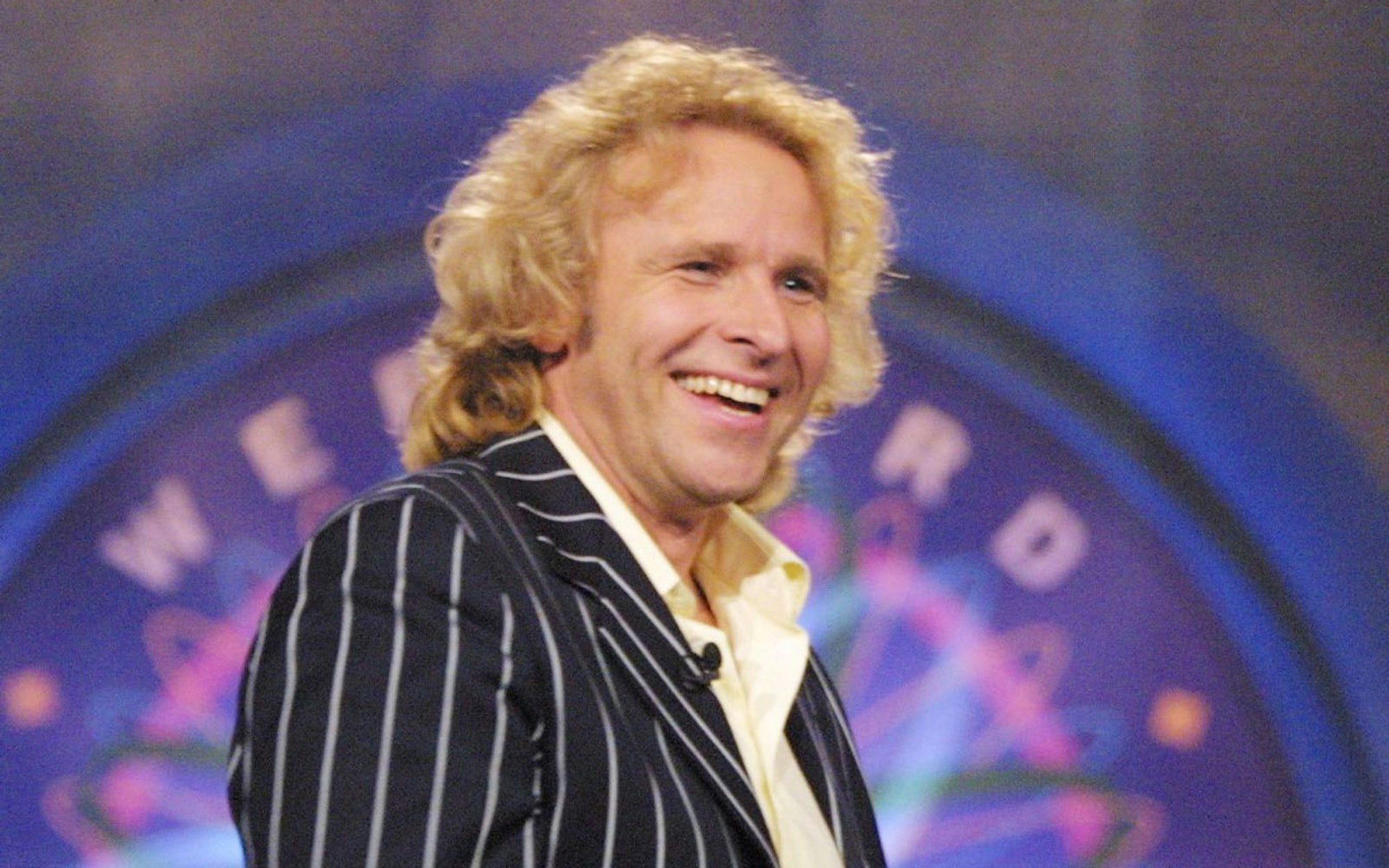 Große Klappe und wenig dahinter? Thomas Gottschalk war bereits dreimal bei „Wer wird Millionär?“ zu Gast. (Bild: TVNOW / Stefan Gregorowius)