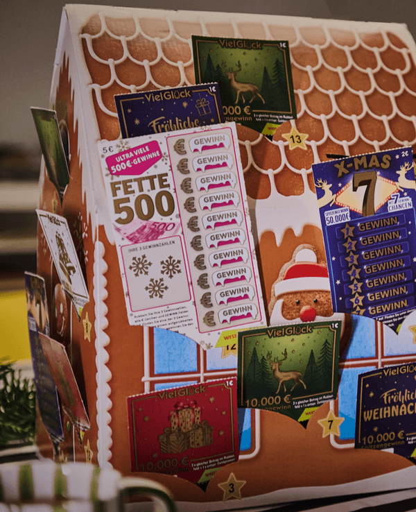 Ein Bild von einem WestLotto-Adventskalender im Lebkuchen-Design.