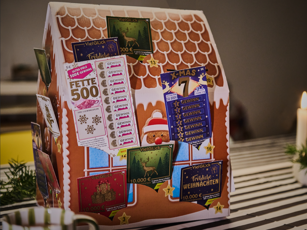Ein Bild von einem WestLotto-Adventskalender im Lebkuchen-Design.