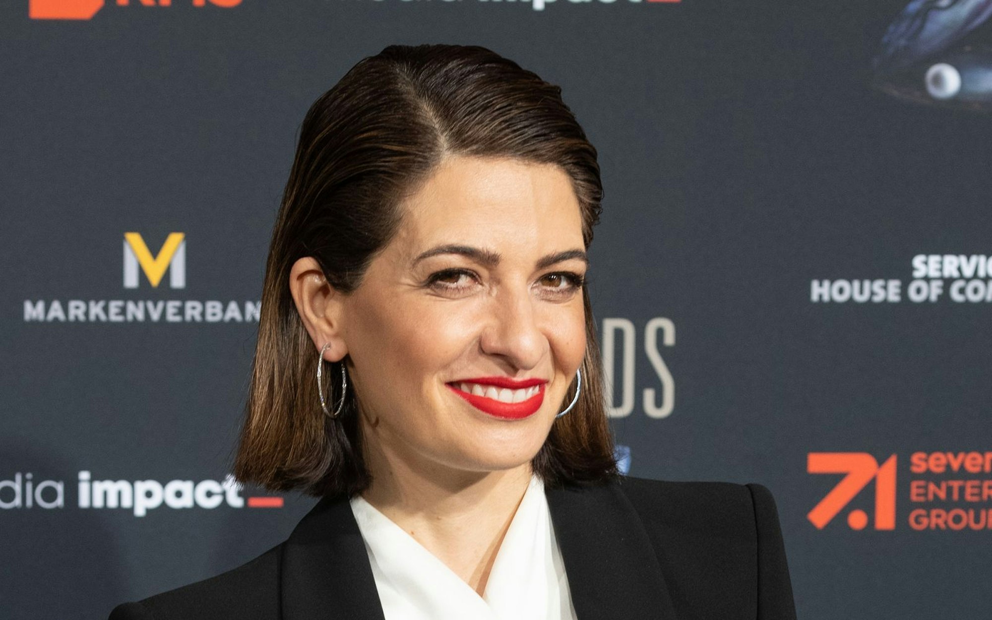 Linda Zervakis war acht Jahre lang Sprecherin der „Tagesschau“, ehe sie 2021 zu ProSieben wechselte. (Bild: 2022 Getty Images/Hannes Magerstaedt)