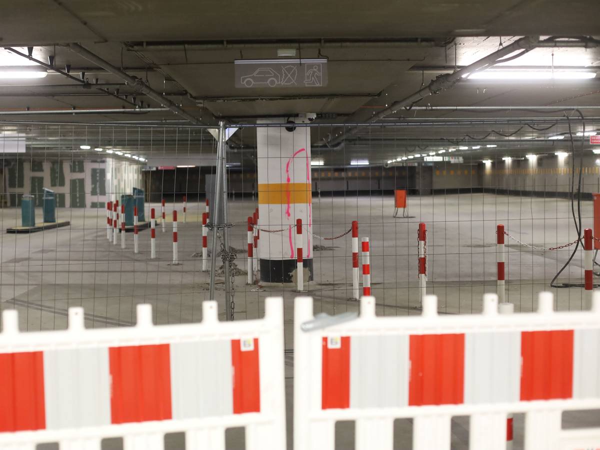 Die Stadt führt weitere Arbeiten in der Tiefgarage Am Dom durch. Es kommt zu Sperrungen.