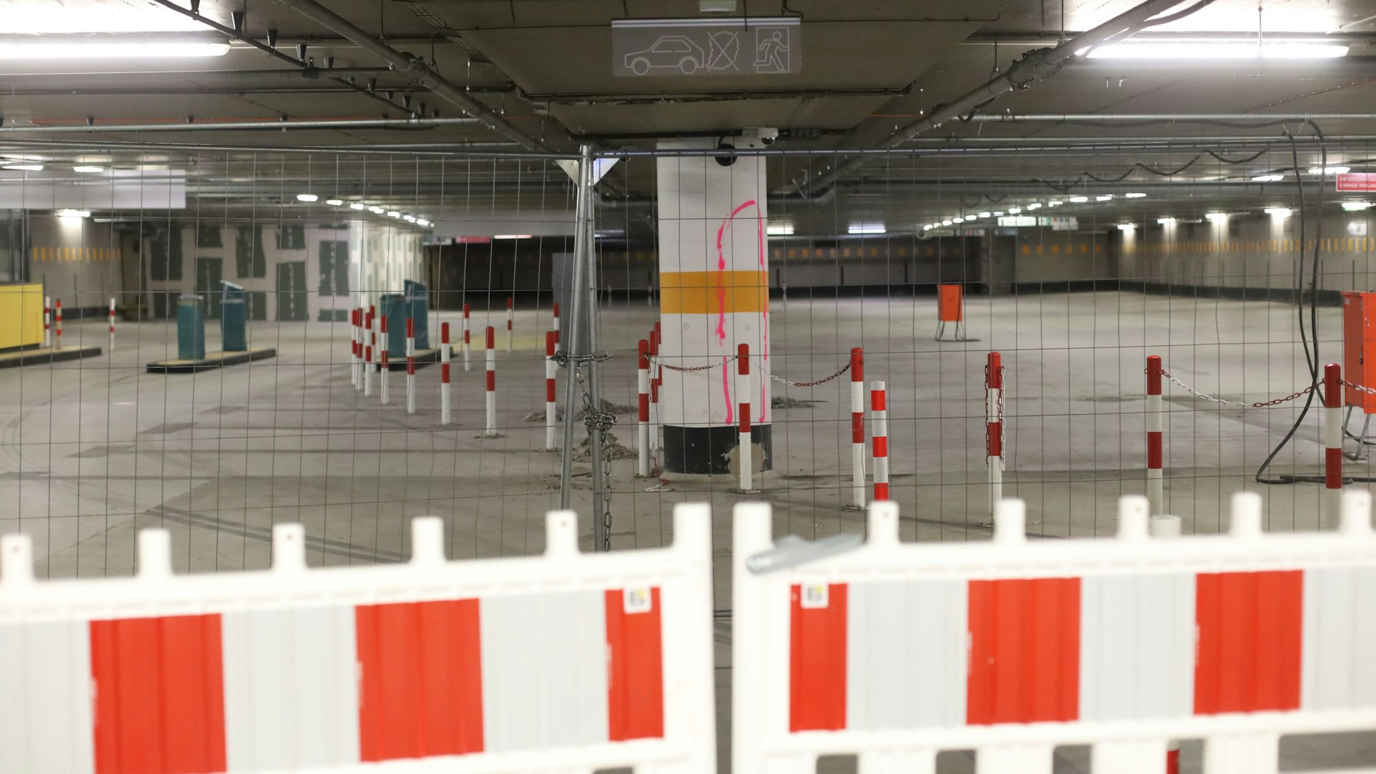 Die Tiefgarage am Kölner Dom wird saniert.