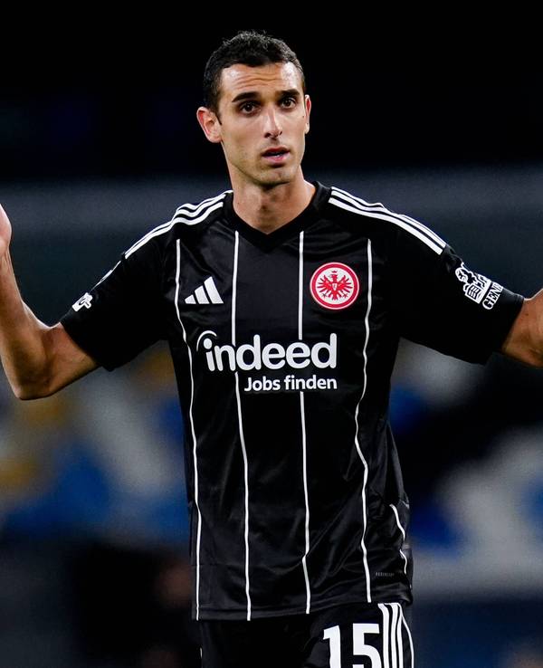 Ellyes Skhiri (Eintracht Frankfurt) beim Champions--League-Spiel gegen SSC Napoli (0:0) am 4. November 2025.