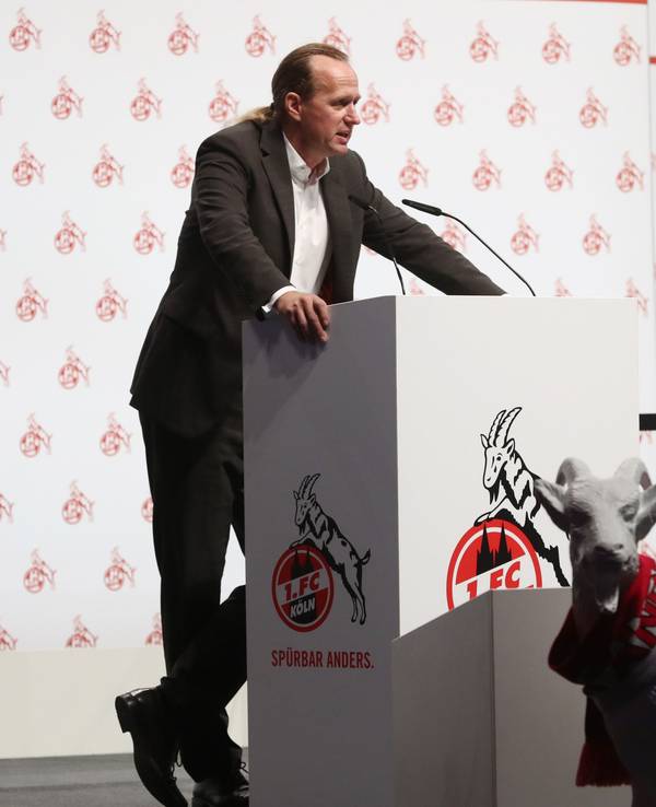 Stefan Müller-Römer, hier am 6. November 2021 bei der Mitgliederversammlung des 1. FC Köln.