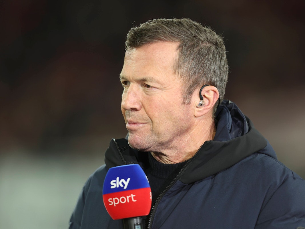 Sky-Experte Lothar Matthäus am Mirkofon.