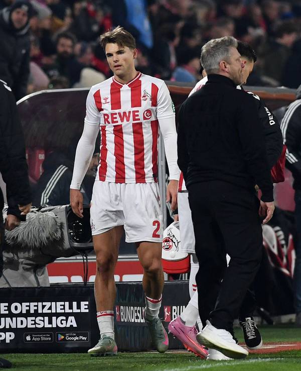 Joel Schmied (1. FC Köln) musste am 22. November 2025 verletzt ausgewechslet werden.