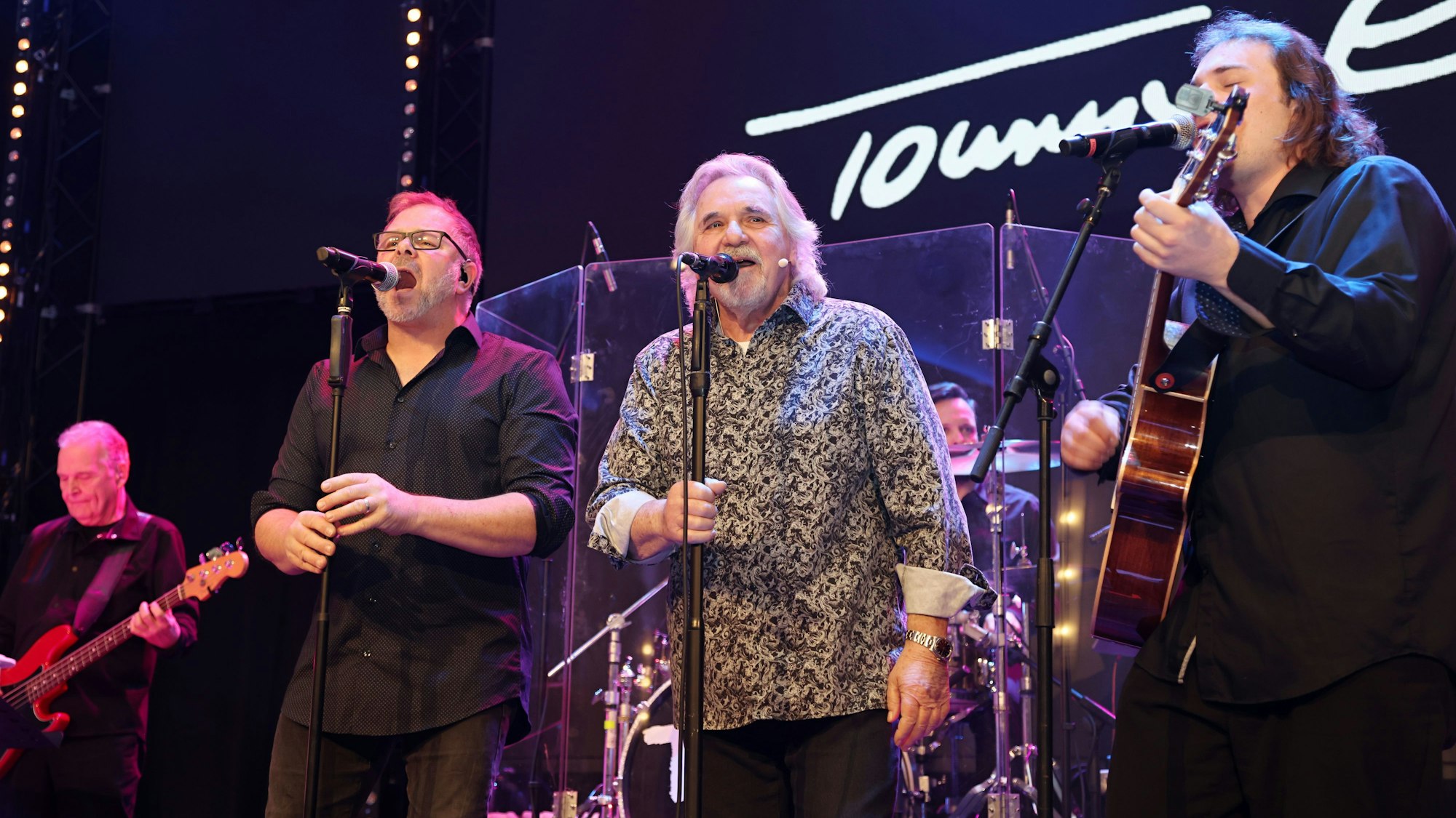 Tommy Engel mit Band beim Auftritt im Gürzenich.