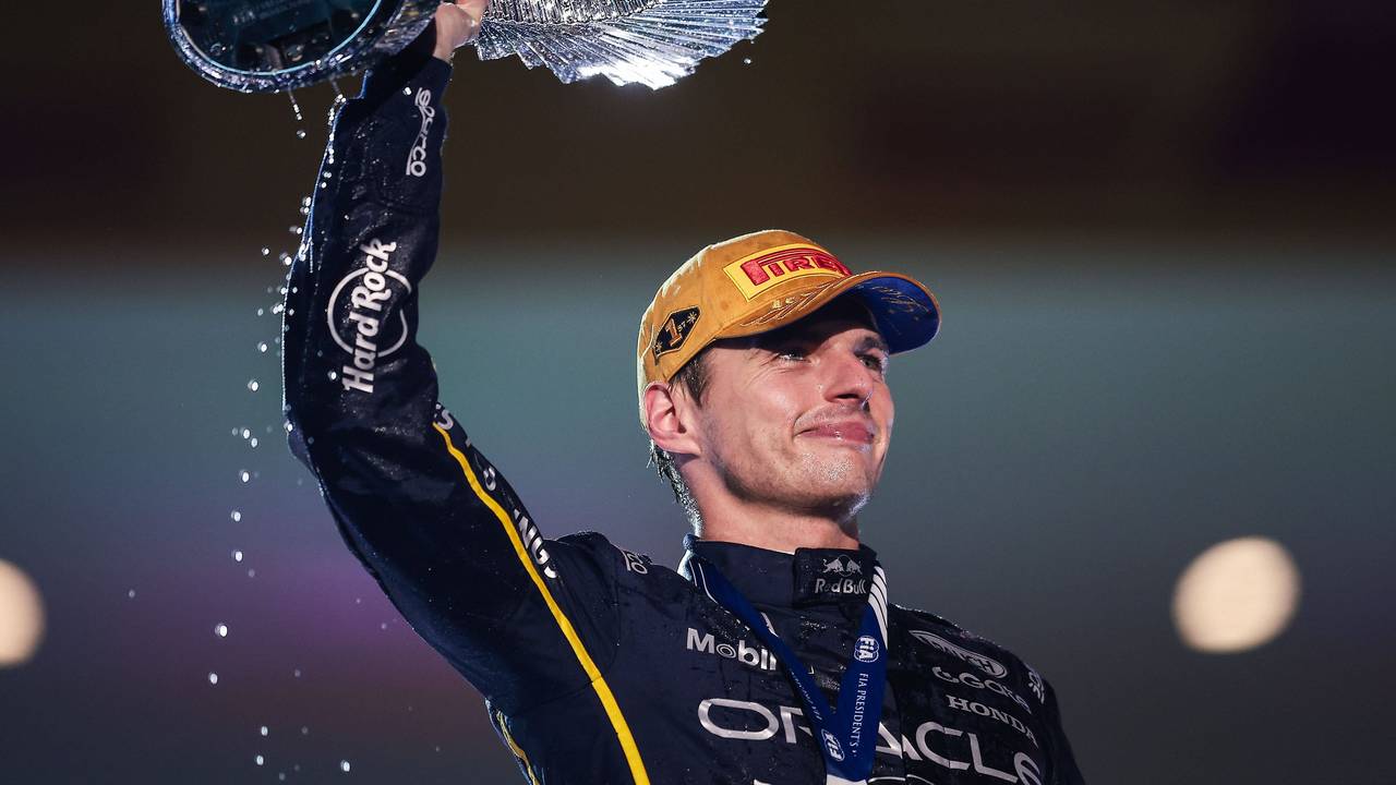 Max Verstappen jubelt über seinen Sieg beim Las-Vegas--GP.