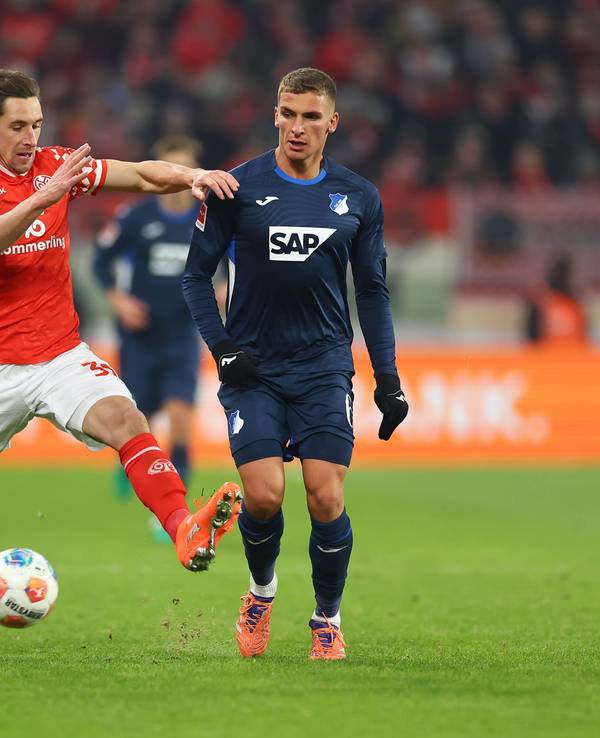 Dominik Kohr gegen Andrej Kramaric.