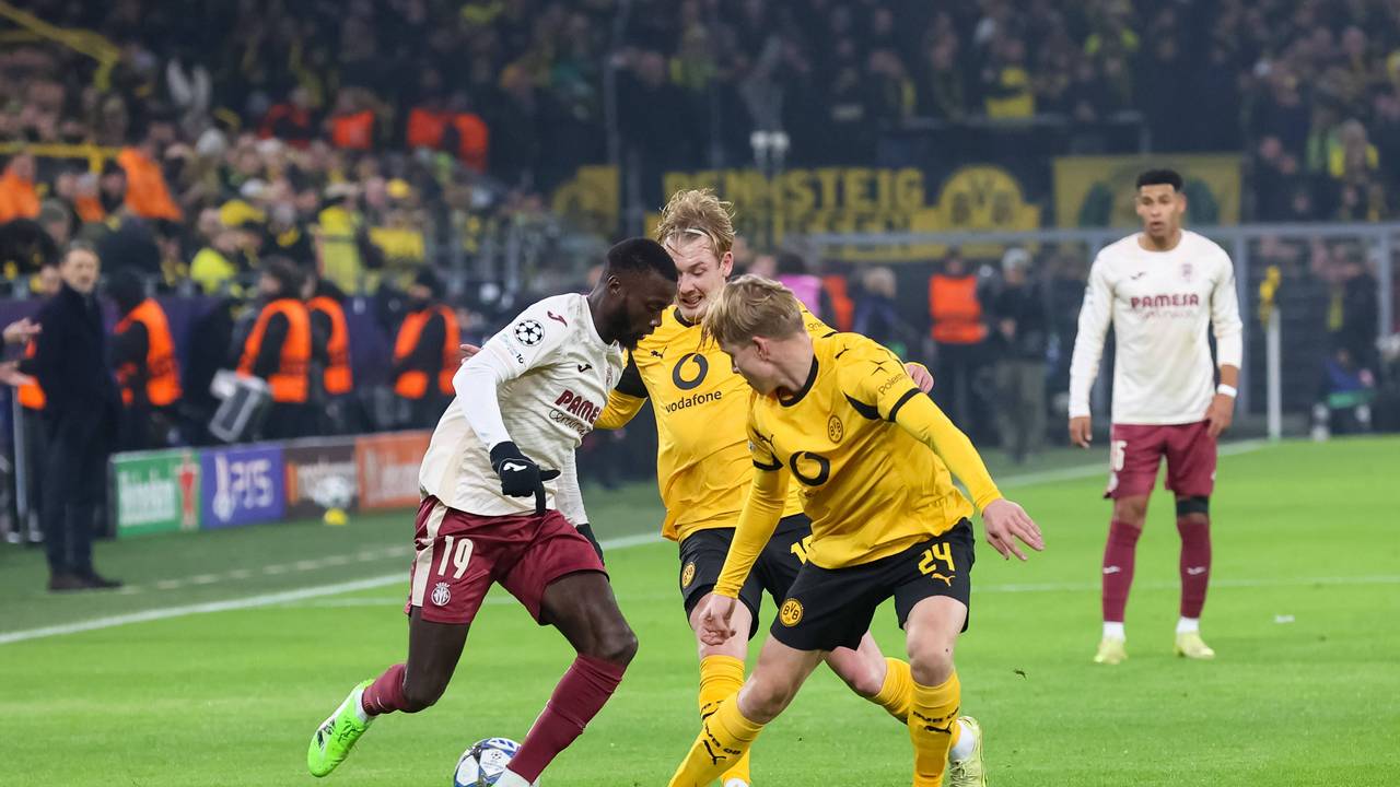 Dribbling von Nicolas Pepe gegen Borussia Dortmund.