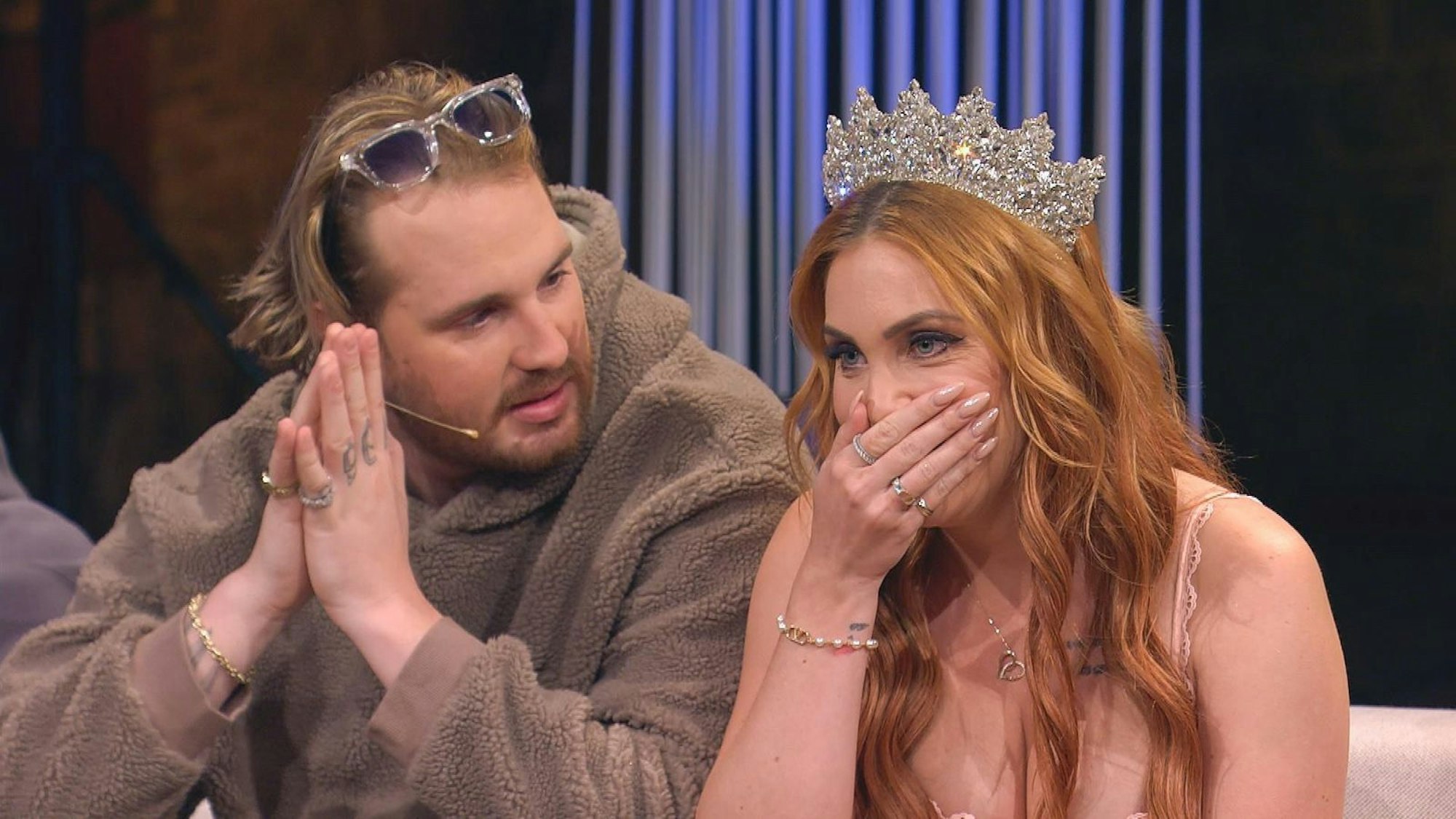 Dennis und Tara sind weiterhin ein Paar. (Bild: RTL)