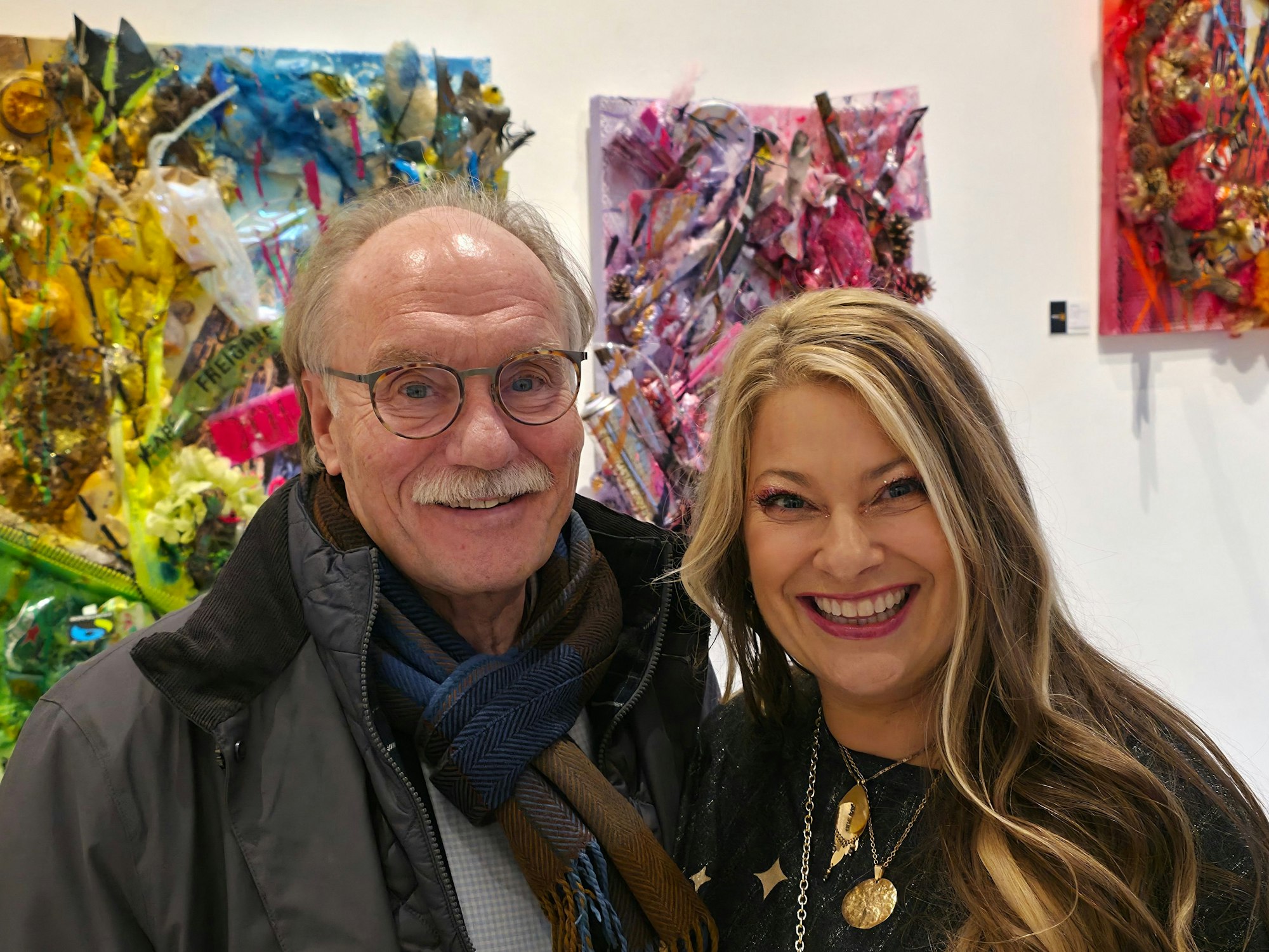 Bernhard Conin mit Moderatorin Manuela Klein.