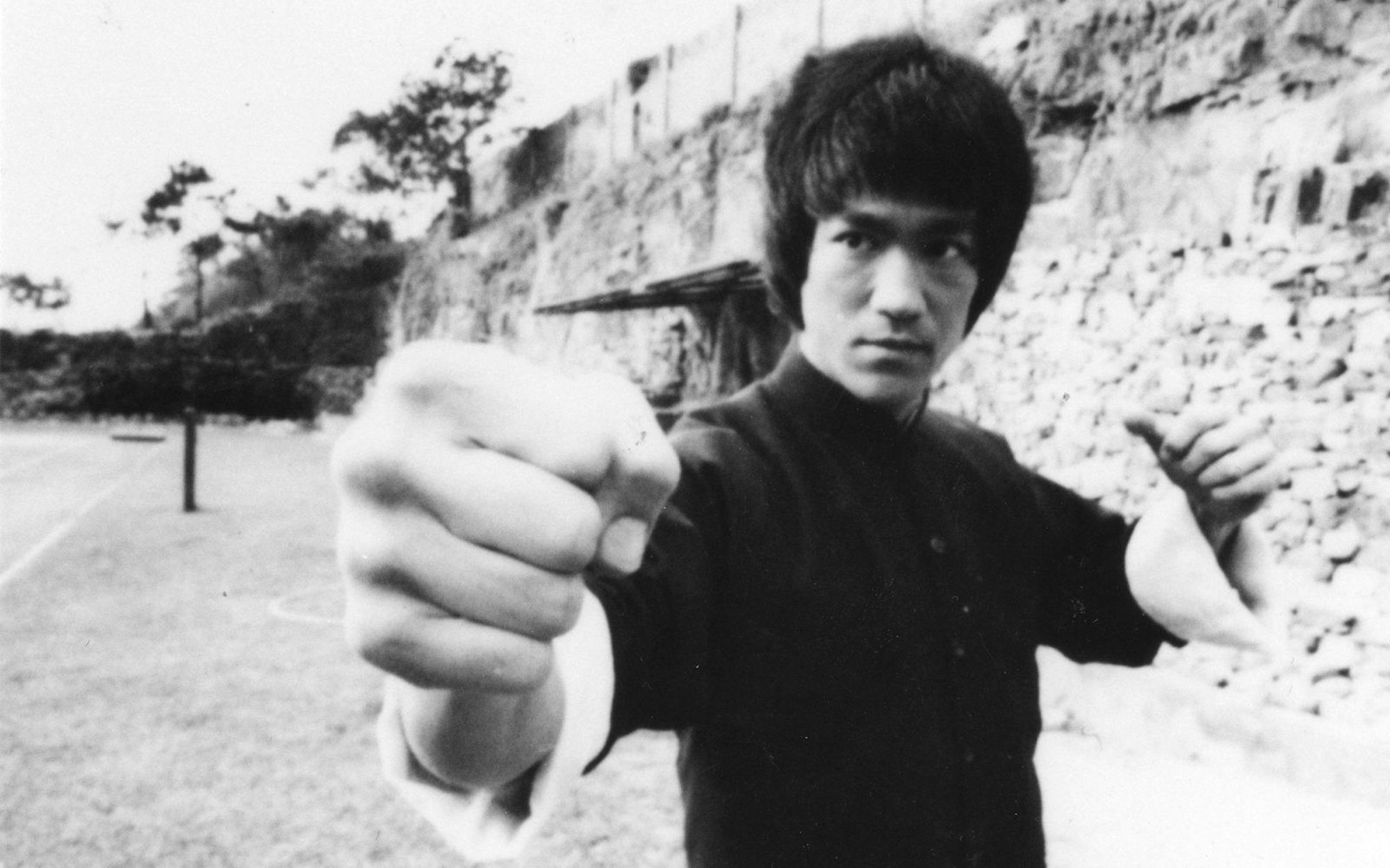 Bruce Lee überlebte die Dreharbeiten von „Der Mann mit der Todeskralle“ 1973 nicht. Noch heute wird über die endgültige Todesursache spekuliert. (Bild: Edel Motion)
