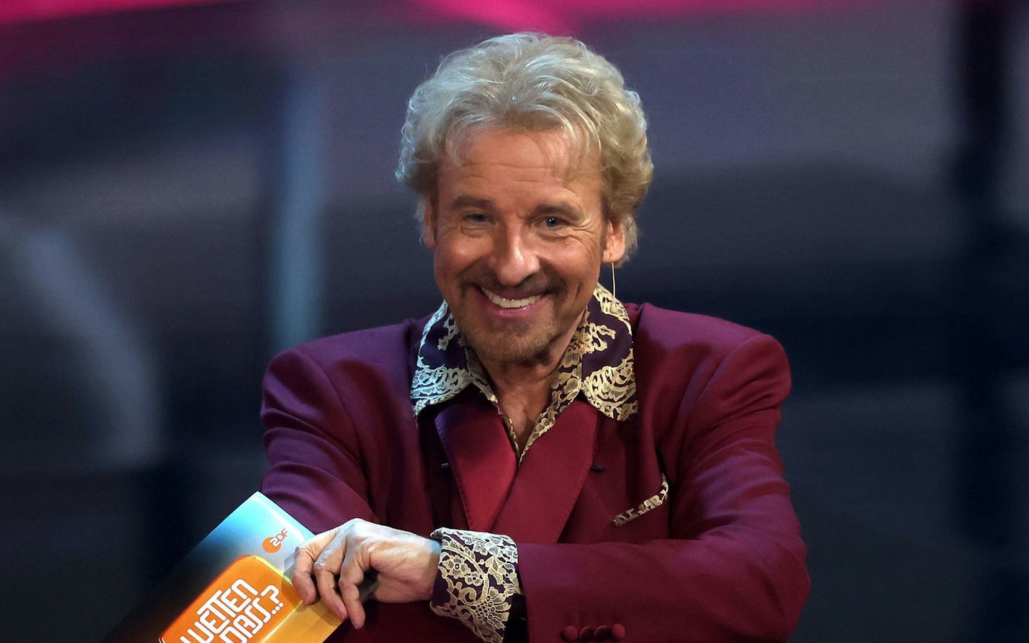 In Kitzbühel wird Thomas Gottschalk mit einem Sonderpreis des österreichischen Film- und Fernsehpreises Romy ausgezeichnet. (Bild: Getty Images/Alexander Hassenstein)