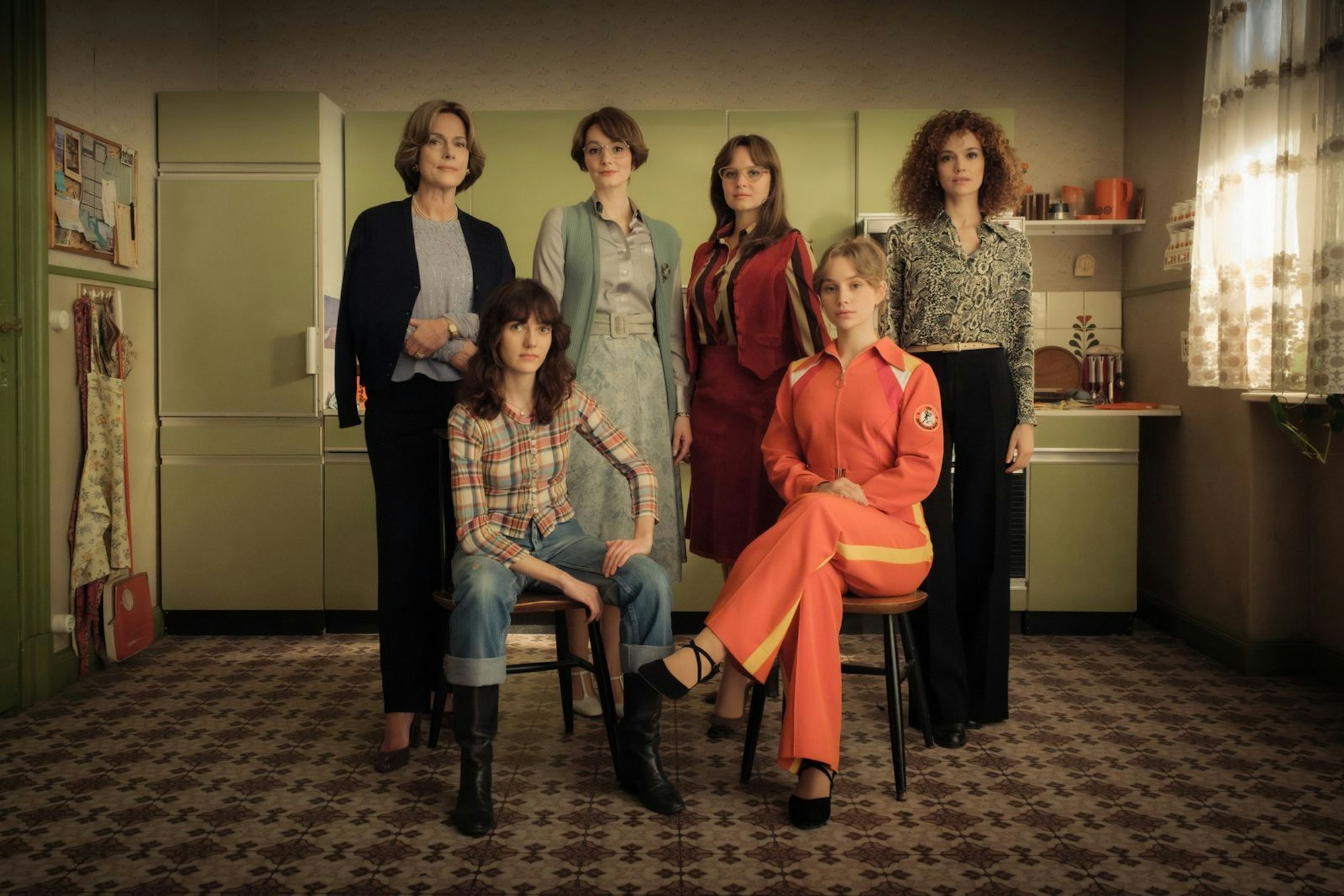 Die Geschichte der Berliner Familie Schöllack geht in „Ku'damm 77“ weiter. (Bild: ZDF/Conny Klein)