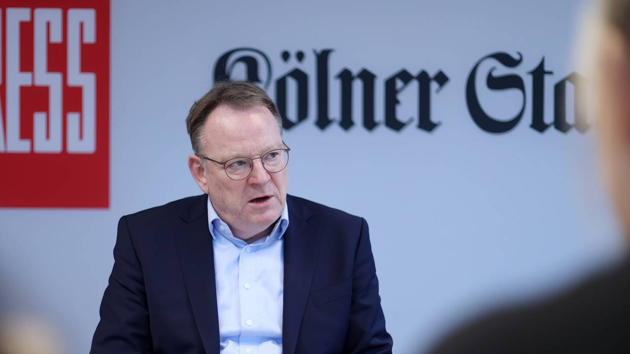 Kölns OB Torsten Burmester Ende November im Gespräch mit Leserinnen und Lesern der Redaktion von EXPRESS und „Kölner Stadt-Anzeiger“.