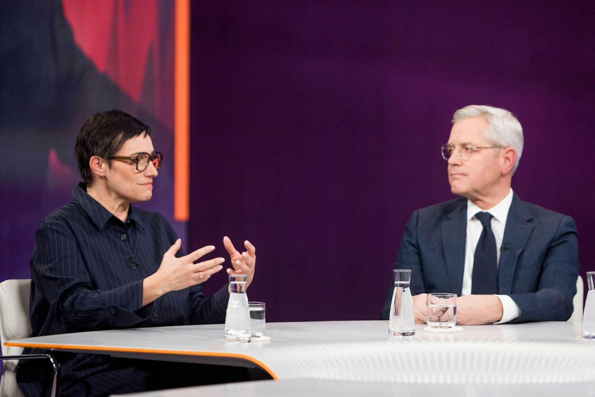 „Wir sehen, dass Dinge in Bewegung kommen und sich verändern, und das ist erst mal nicht das Schlechteste“, erklärte Friedensforscherin Nicole Deitelhoff. (Bild: ZDF/Thomas Kierok )