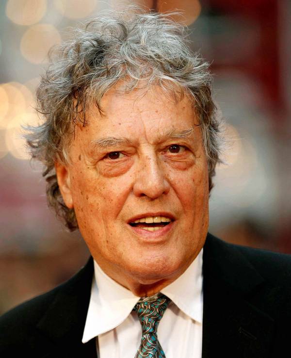 Auf diesem Foto vom 4. September 2012 posiert der britische Dramatiker Tom Stoppard bei seiner Ankunft zur Weltpremiere von „Anna Karenina“. Jetzt starb er im Alter von 88 Jahren.