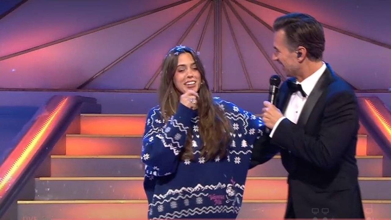 Vanessa Mai eröffnete das „Adventsfest der 100.000 Lichter“ mit Florian Silbereisen.