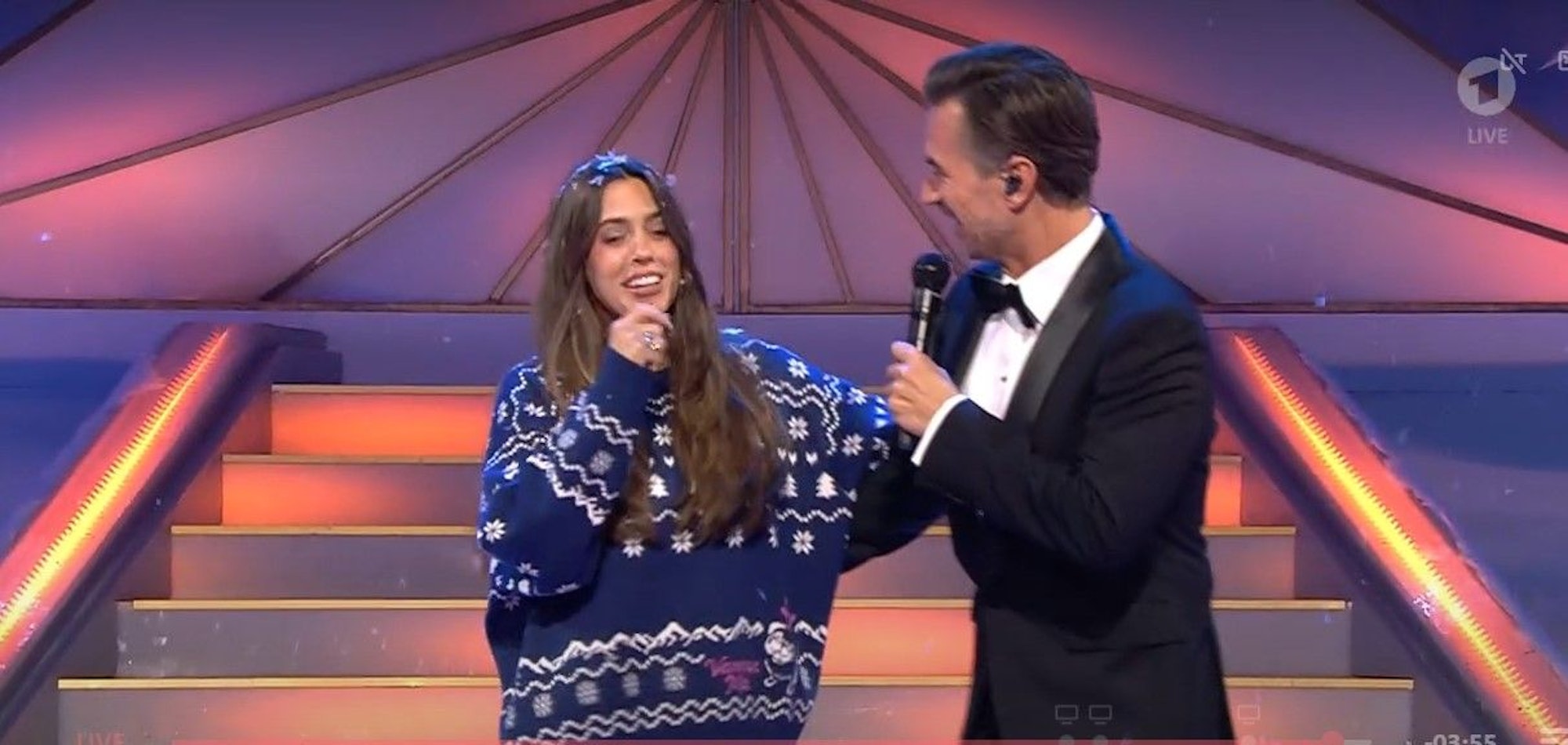 Vanessa Mai eröffnete das „Adventsfest der 100.000 Lichter“ mit Florian Silbereisen.