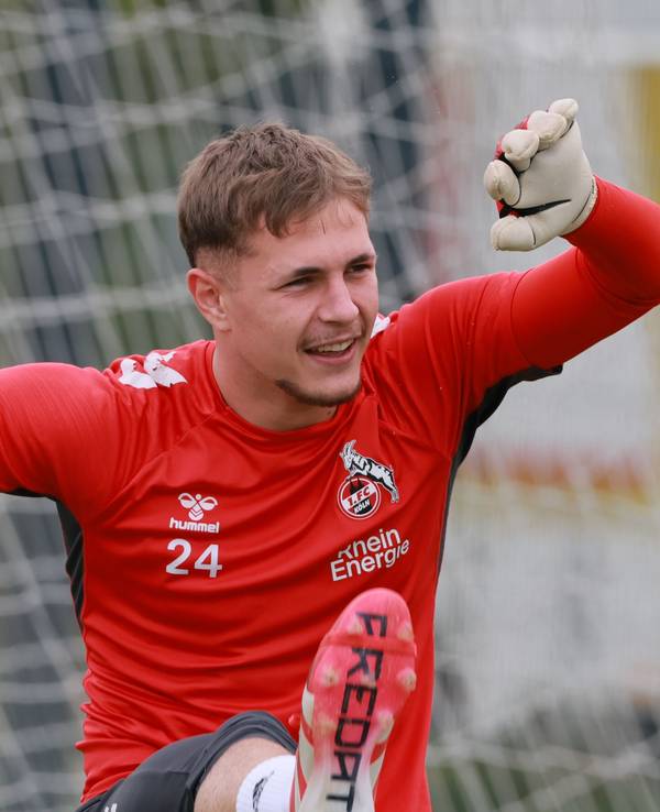 Alessandro Blazic im Training der U21 des 1. FC Köln.