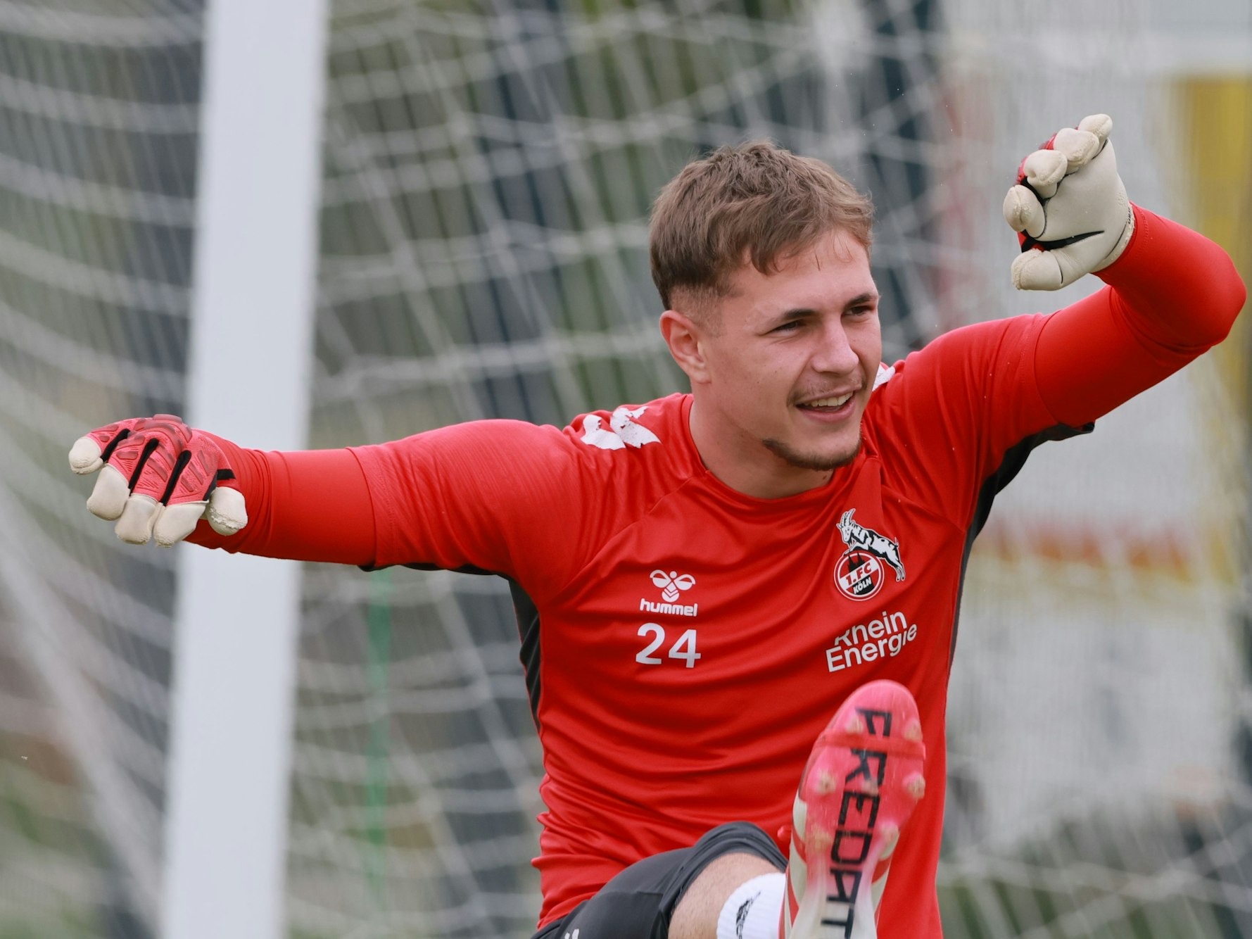 Alessandro Blazic im Training der U21 des 1. FC Köln.