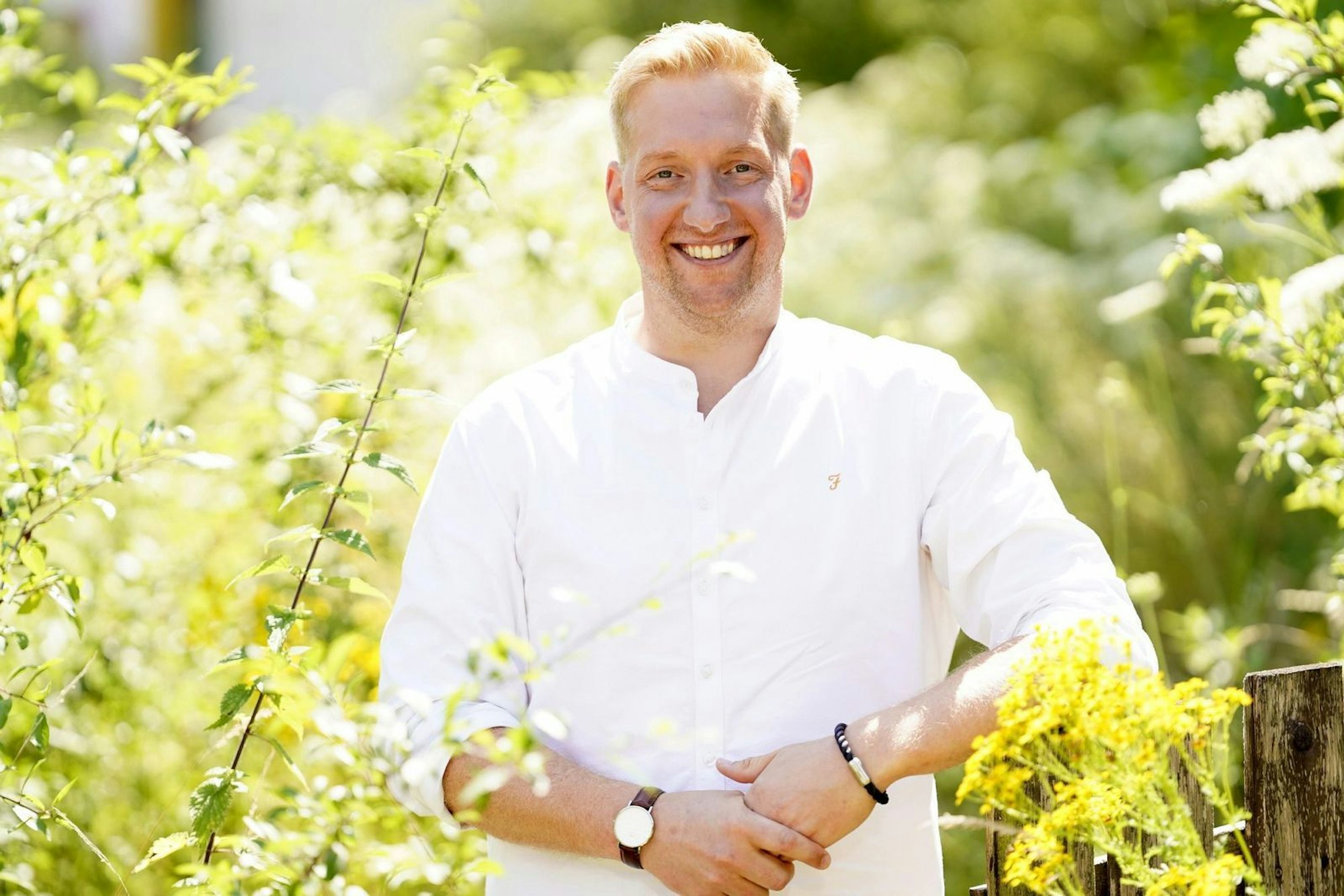 Daniel fragt sich, ob Emely sich Illusionen über das Leben auf dem Hof macht. (Bild: RTL / Stefan Gregorowius)