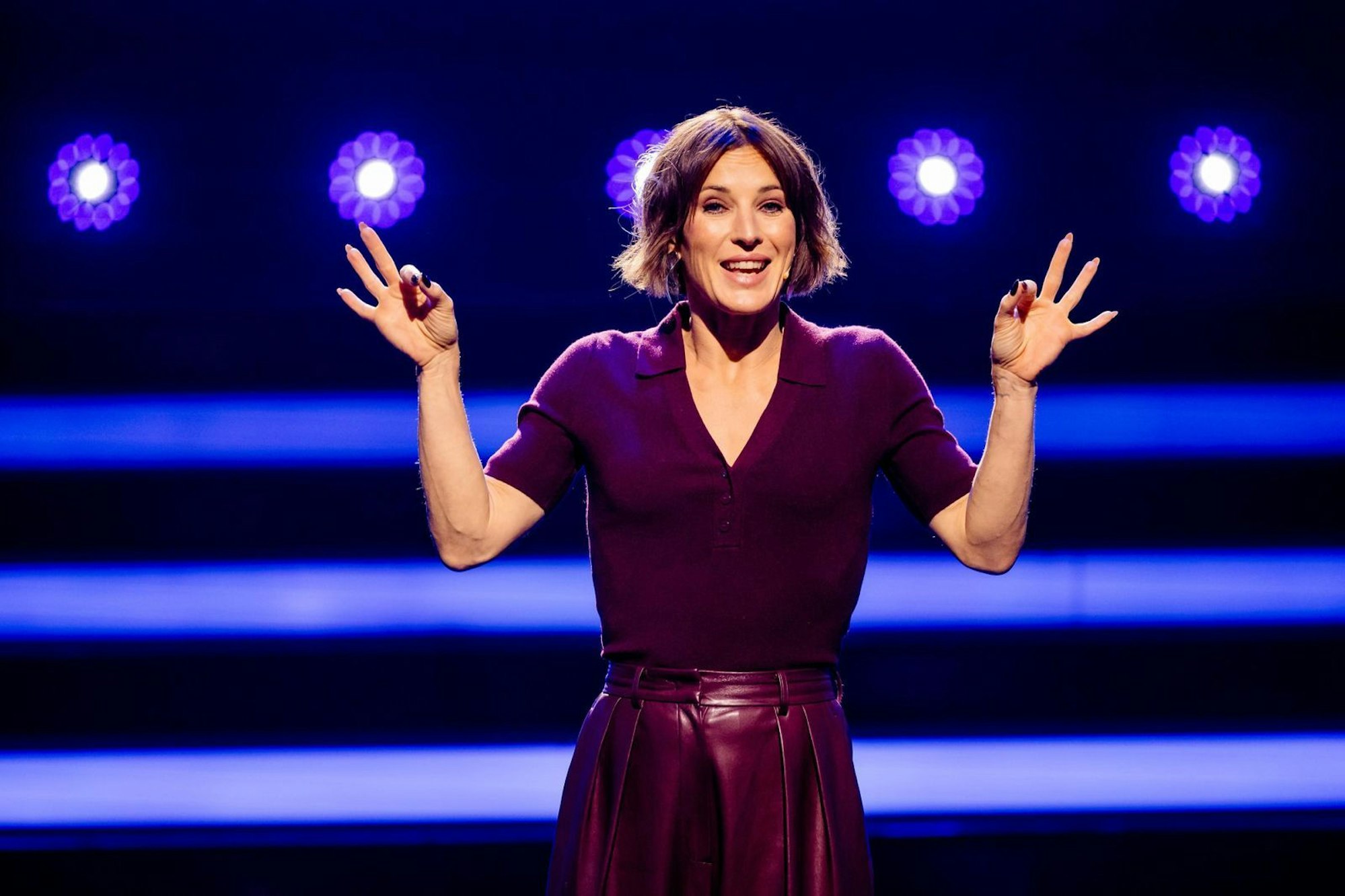 Jeannine Michaelsen führt durch die letzte drei Ausgaben von „Das Duell um die Welt“. (Bild: Joyn / Nadine Rupp)