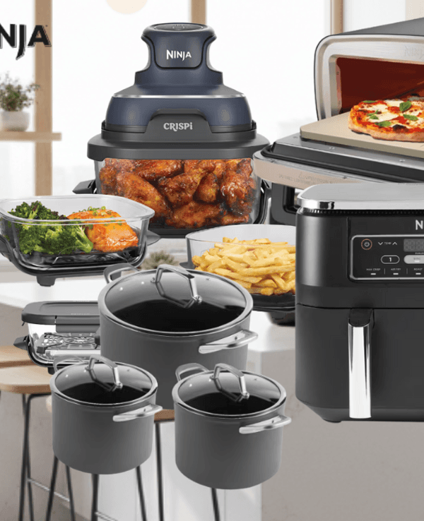 Ninja Airfryer vor einem Küchenhintergrund.